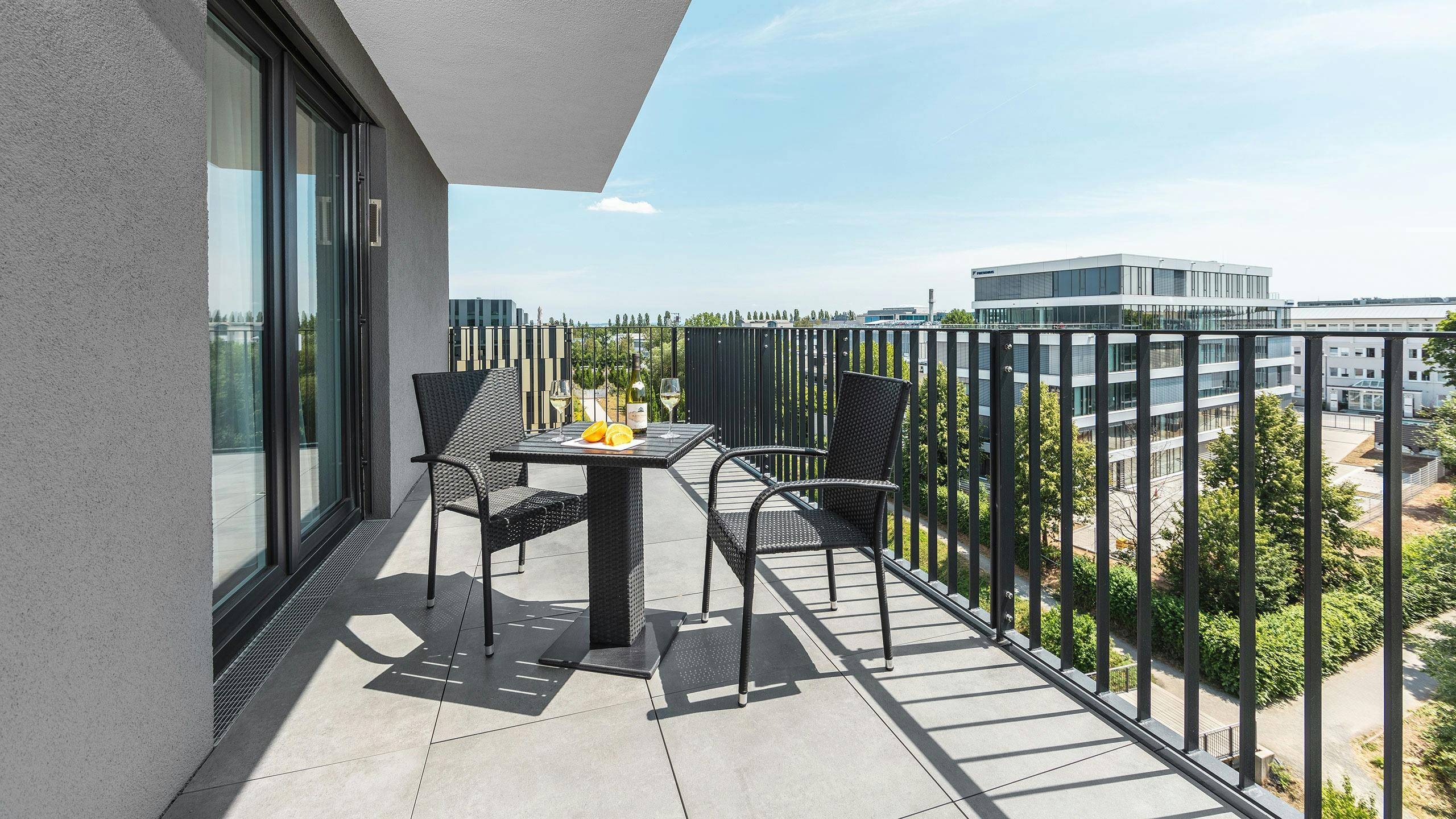 Studio for rent for €1,740 per month in Bad Homburg vor der Höhe, Ferdinandstraße