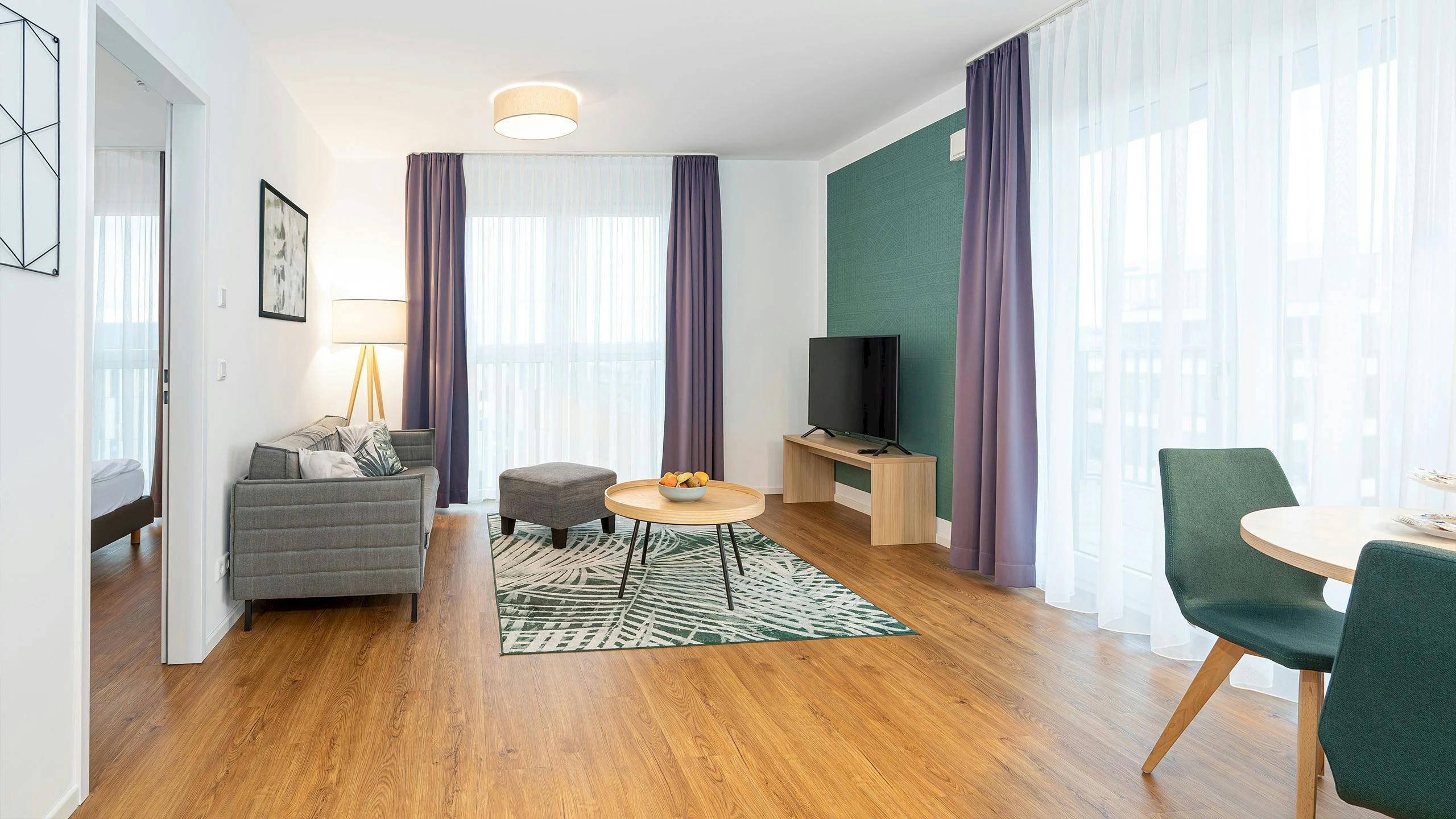 Apartment for rent for €2,035 per month in Bad Homburg vor der Höhe, Ferdinandstraße