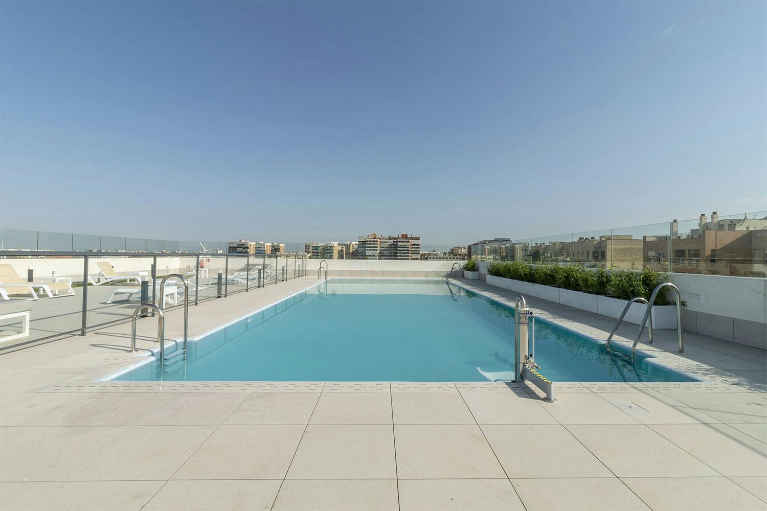 Double room Sevilla, 1 bed, 17m² — photo 2