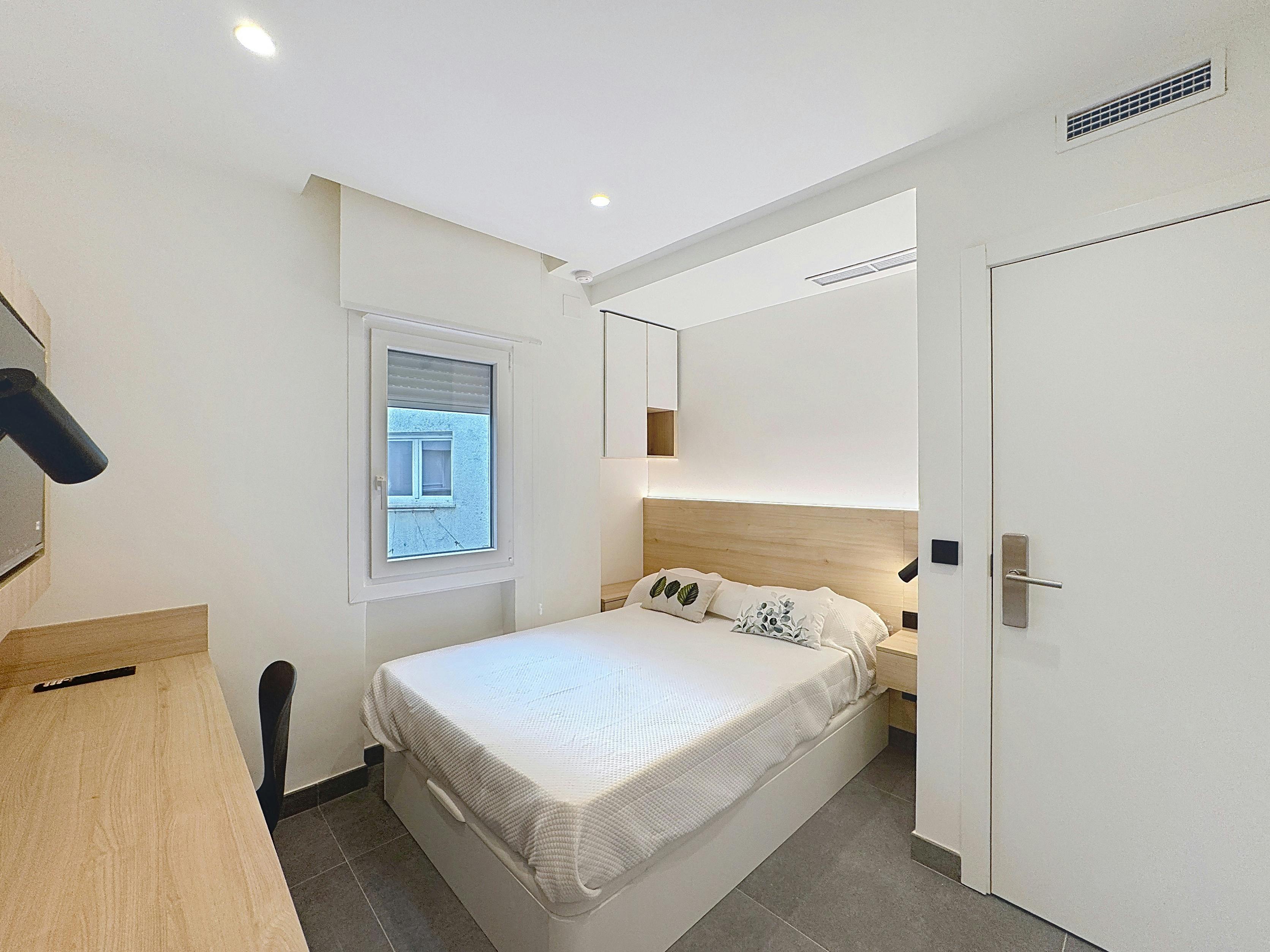 Calle Cuatro Amigos, Madrid preview