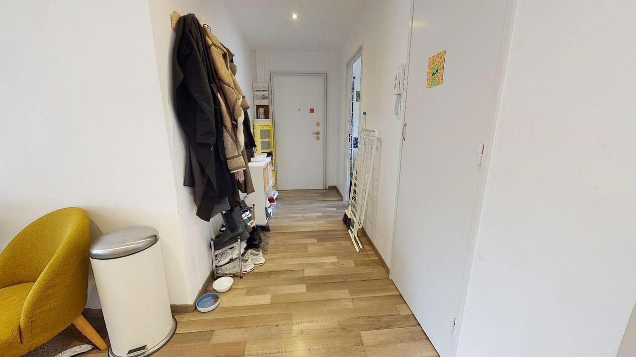 Private room for rent on Rue Marius Berliet, Lyon - Plus