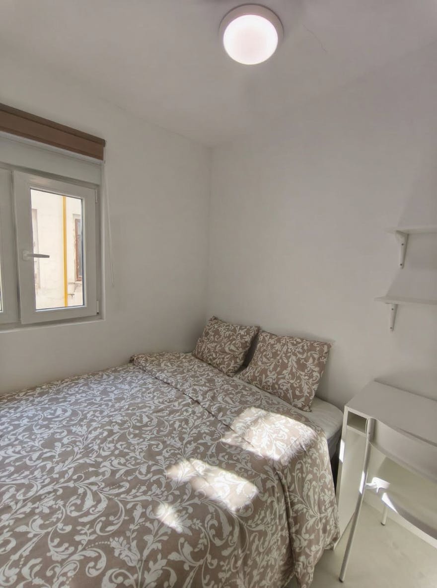 Single room Valencia, 1 bed, 5m² — photo 8