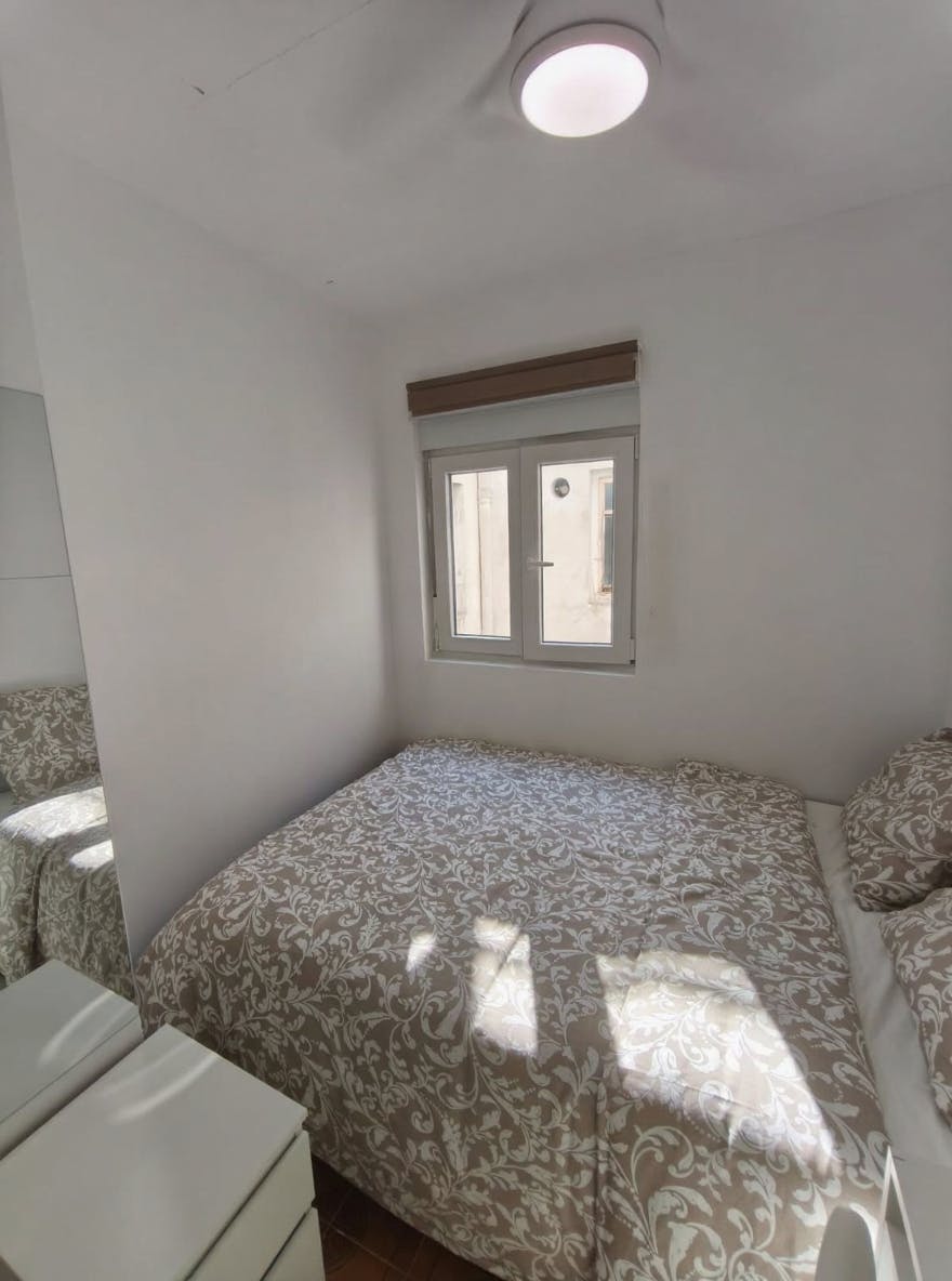 Single room Valencia, 1 bed, 5m² — photo 5