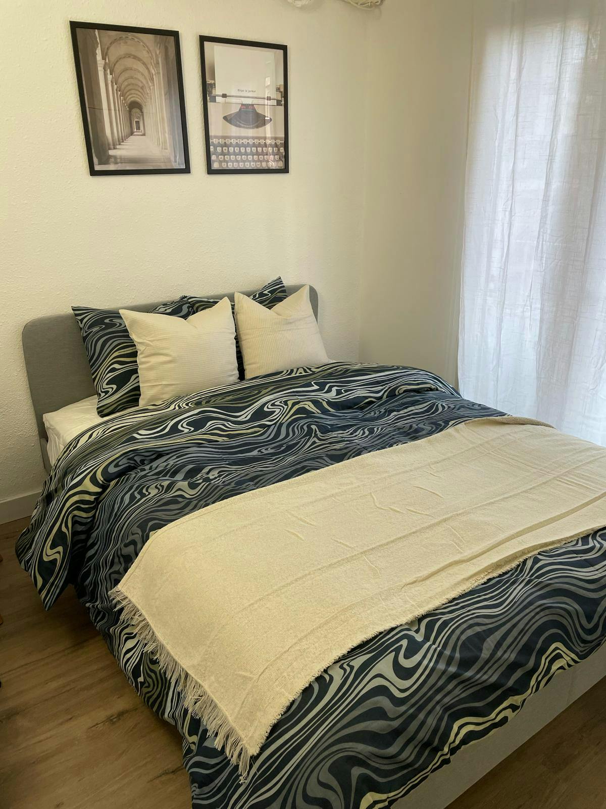 preview gallery tile