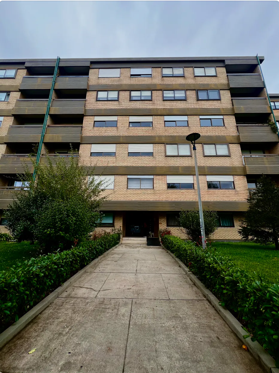4-Bedroom Apartment in Rua de Afonso Baldaia, Porto (1664762) ROOM 1