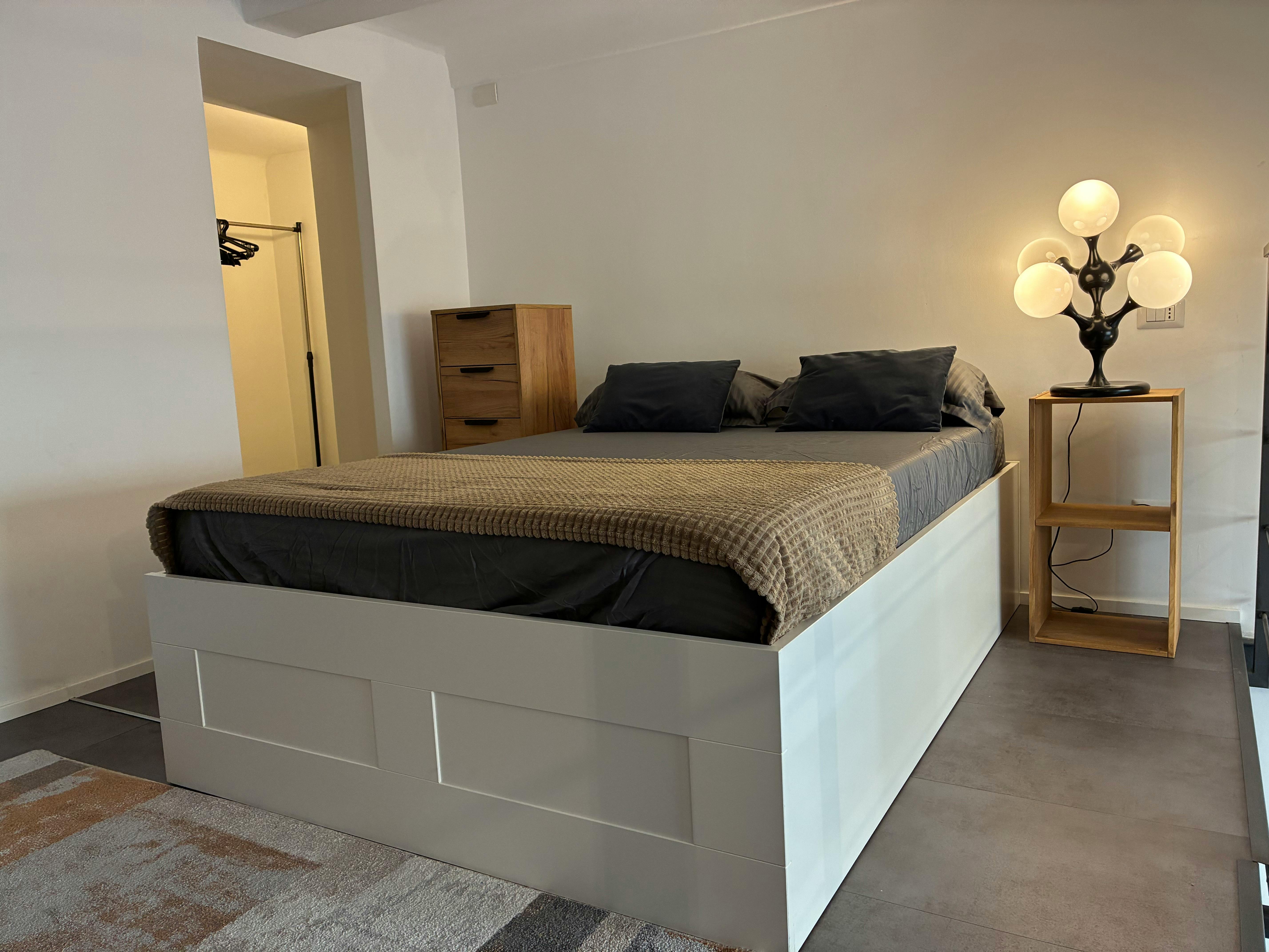 Via Antonio Fogazzaro, Milan preview