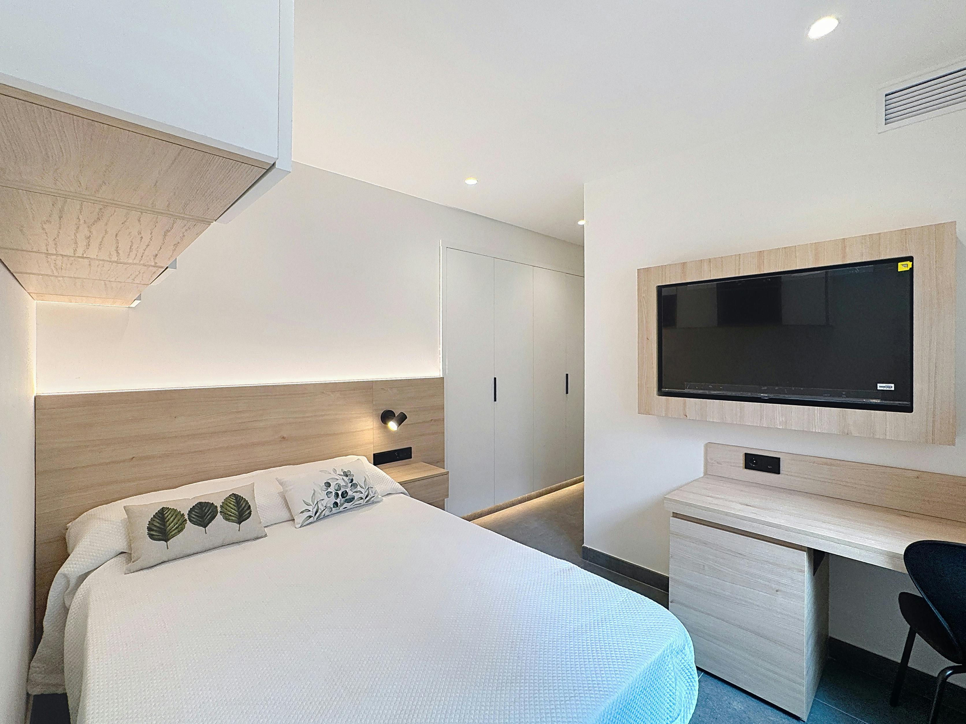 Calle Cuatro Amigos, Madrid preview