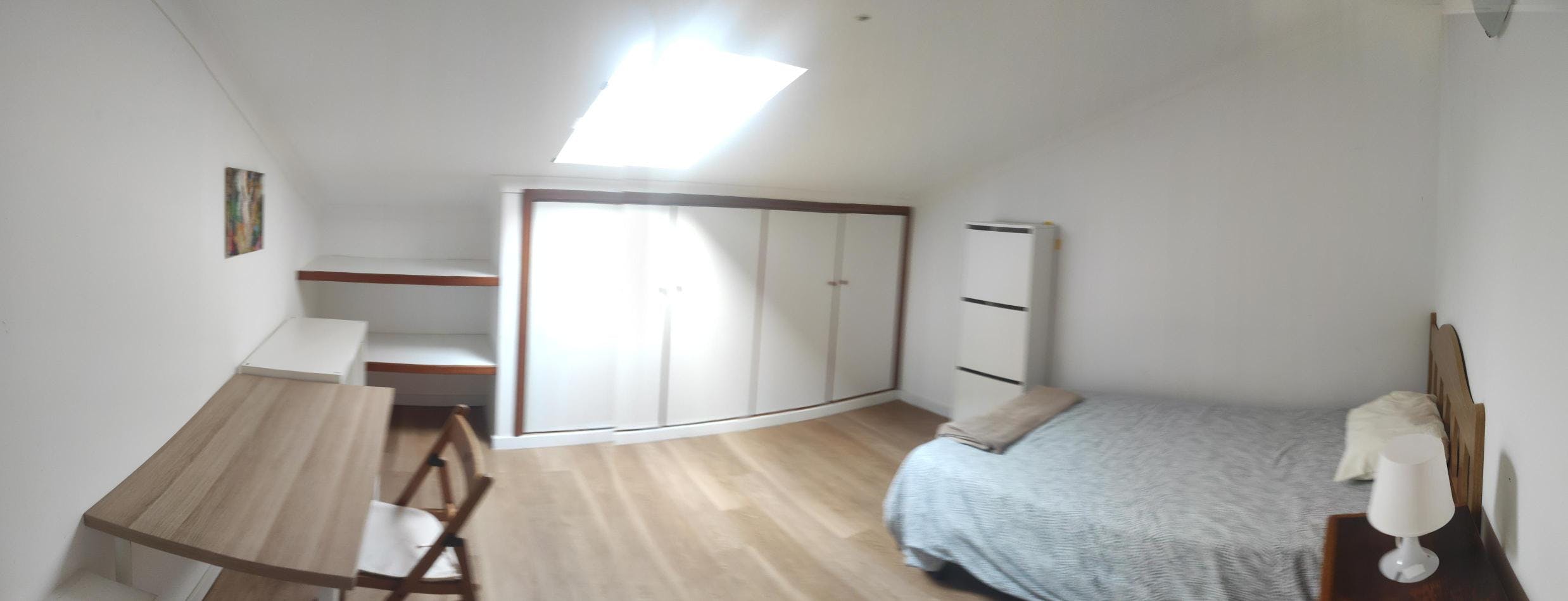 Quarto privado para alugar por € 300 por mês em Ferrel, Rua Jardim Infantil