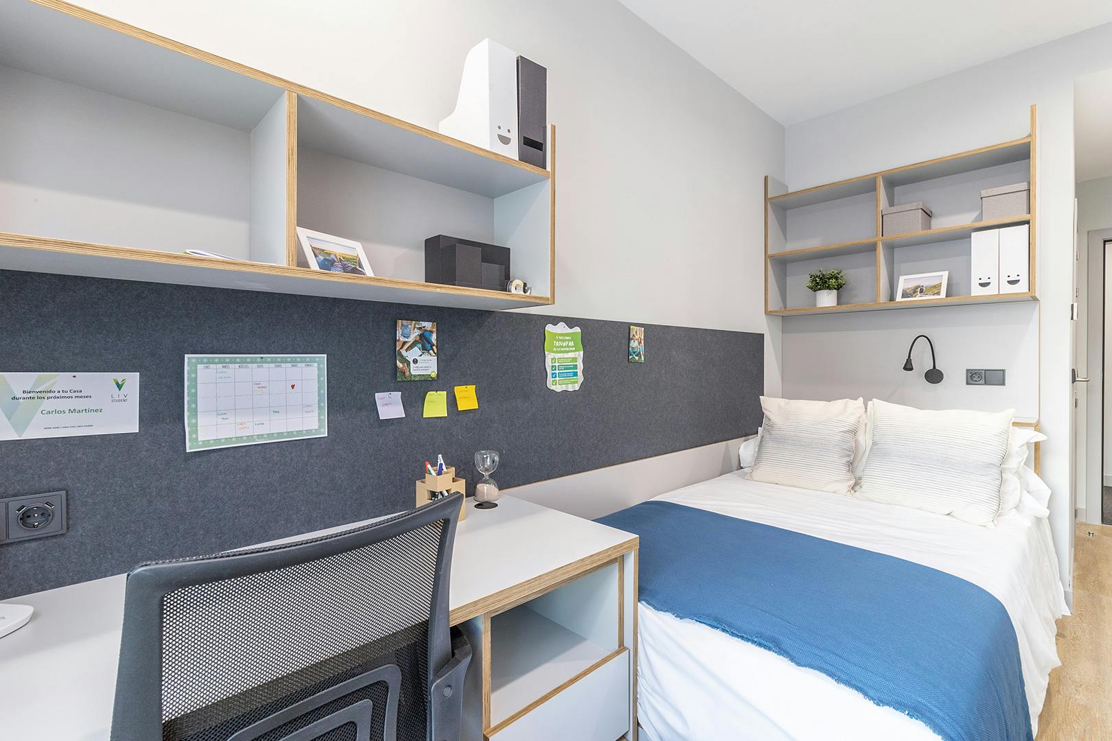 Calle Camilo José Cela, Sevilla Sevilla