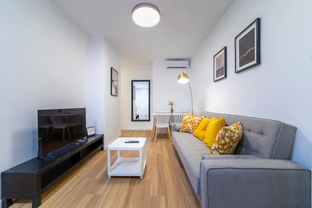 4-Bedroom Apartment in Calle de Embajadores, Madrid (1664844) room image 2