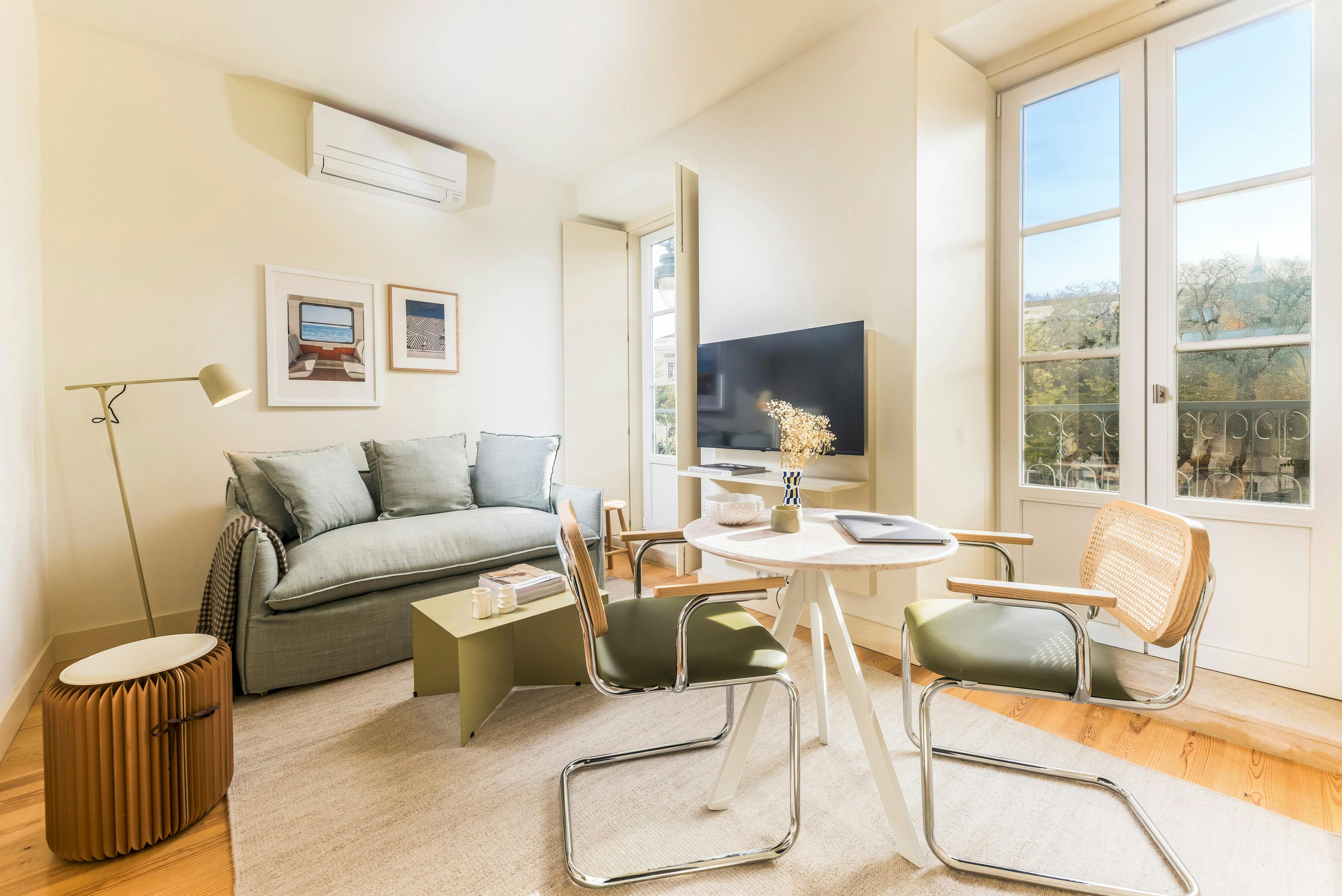 Apartment for rent for €2,191 per month in Lisbon, Praça da Armada