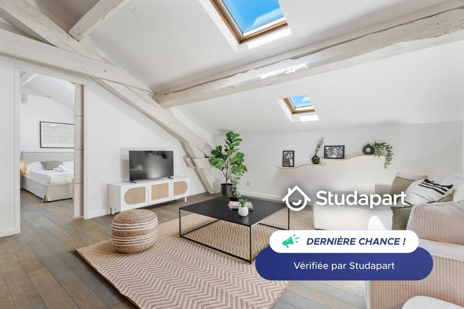 Apartment for rent for €1,200 per month in Cannes, Rue Caire