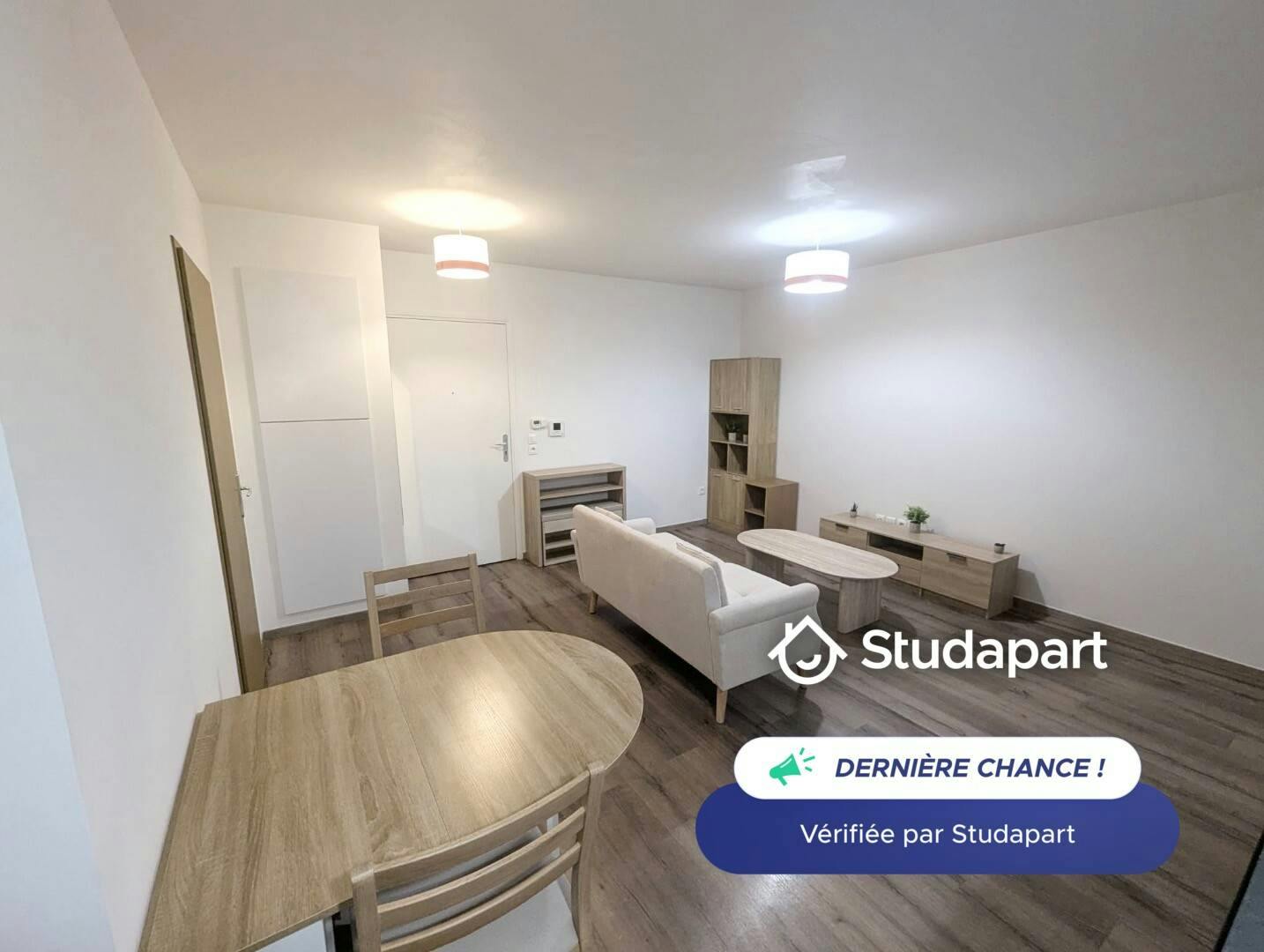 Casa en alquiler por 1078 € al mes en Ris-Orangis, Rue de la distillerie