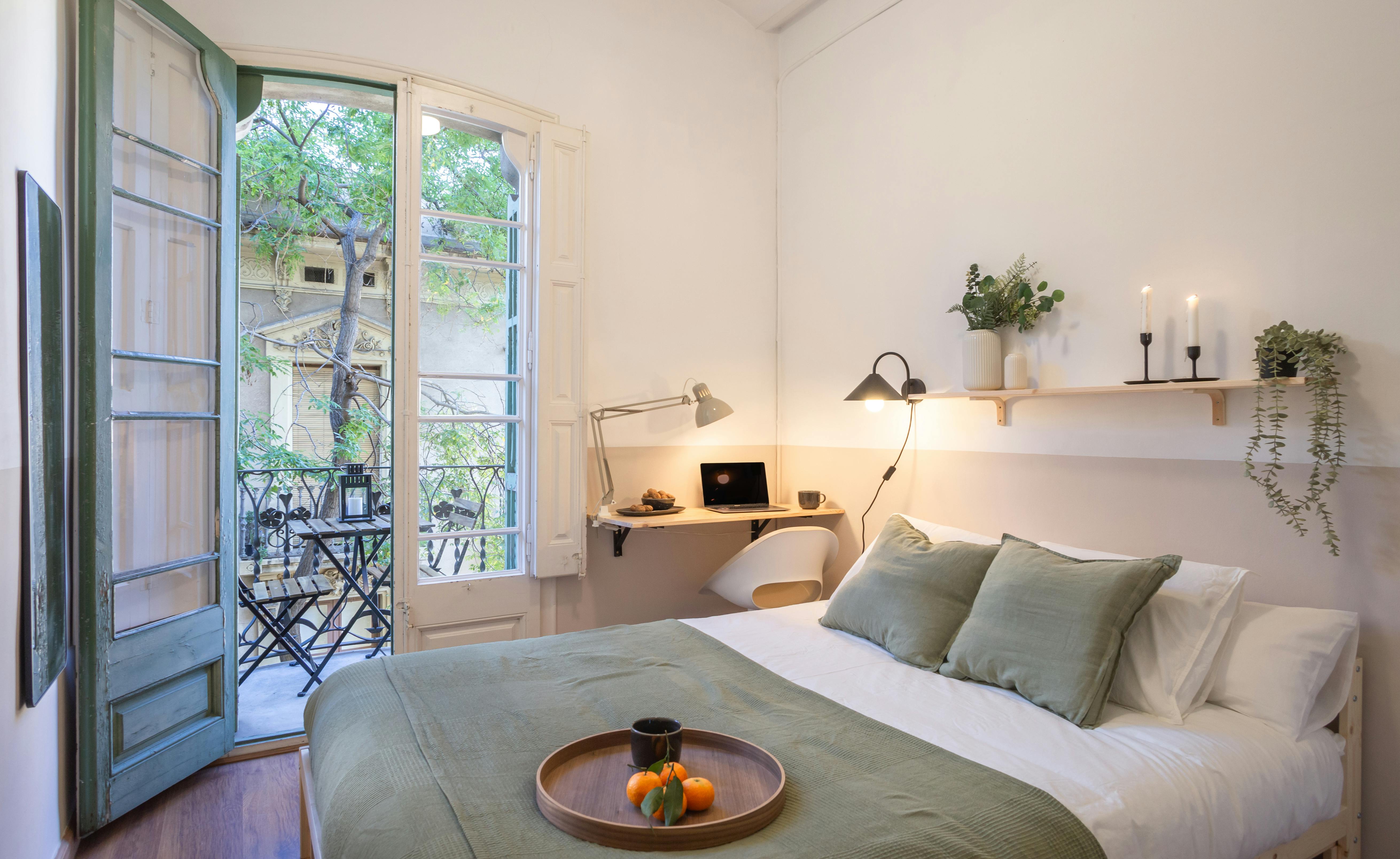 Private room for rent for €980 per month in Barcelona, Carrer de Pons i Gallarza