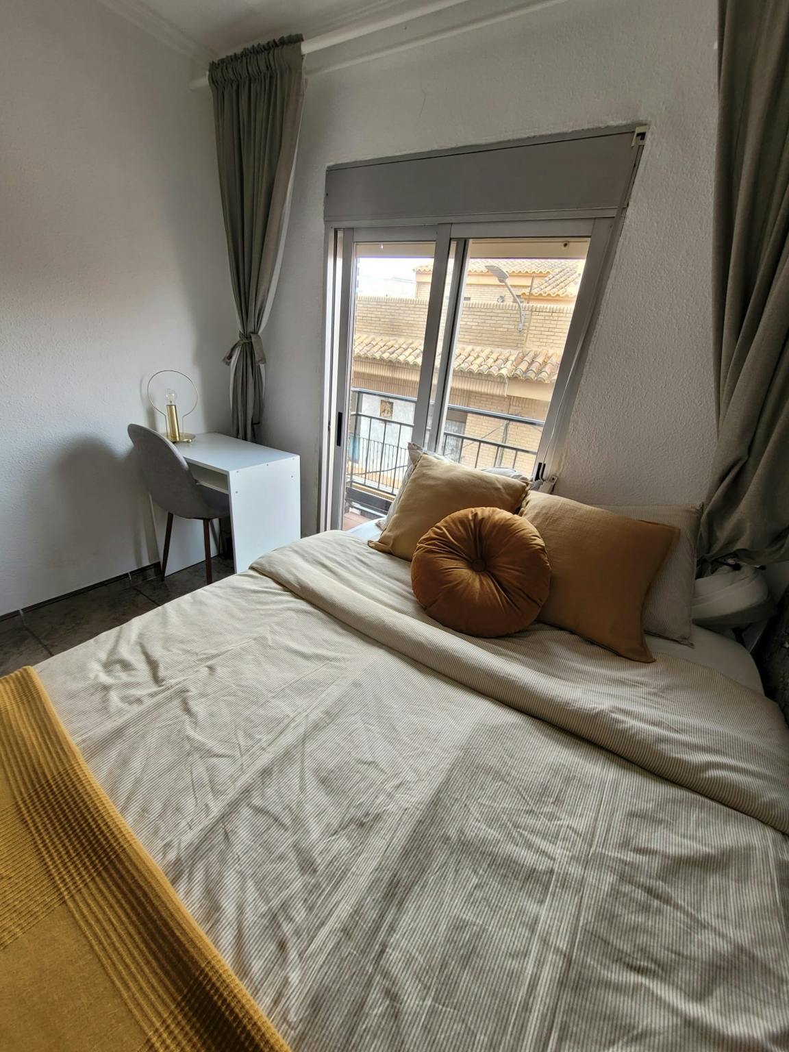 Carrer de Campoamor, Torrent preview