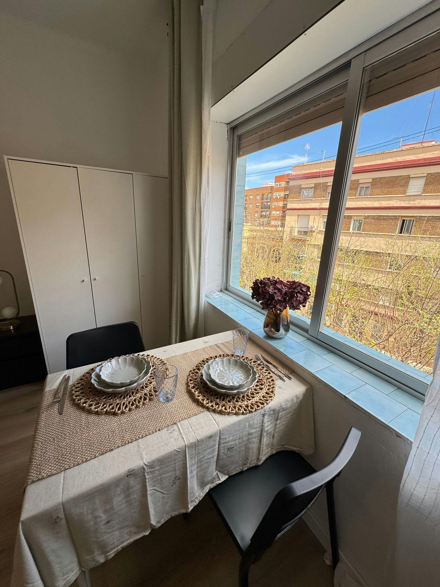 Single room Valencia, 1 bed, 16m² — photo 10