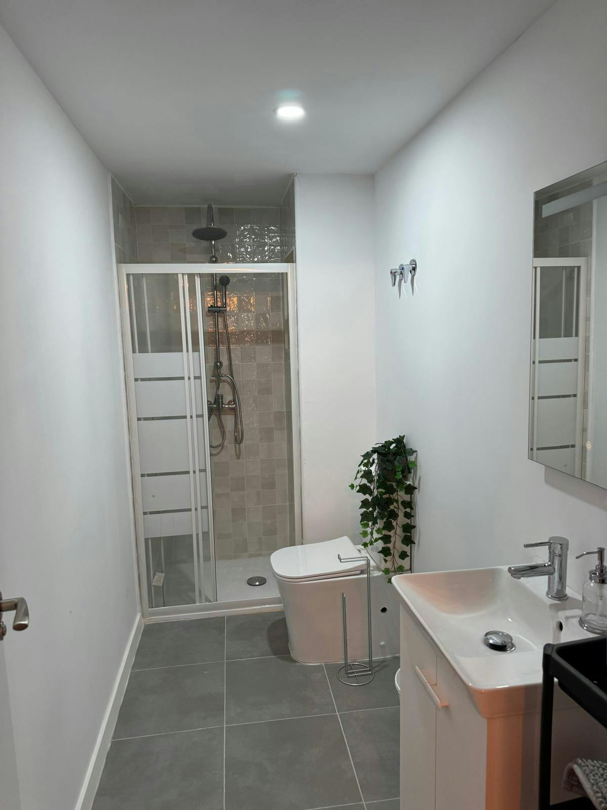 Single room Torrent, 1 bed, 10m² — photo 8