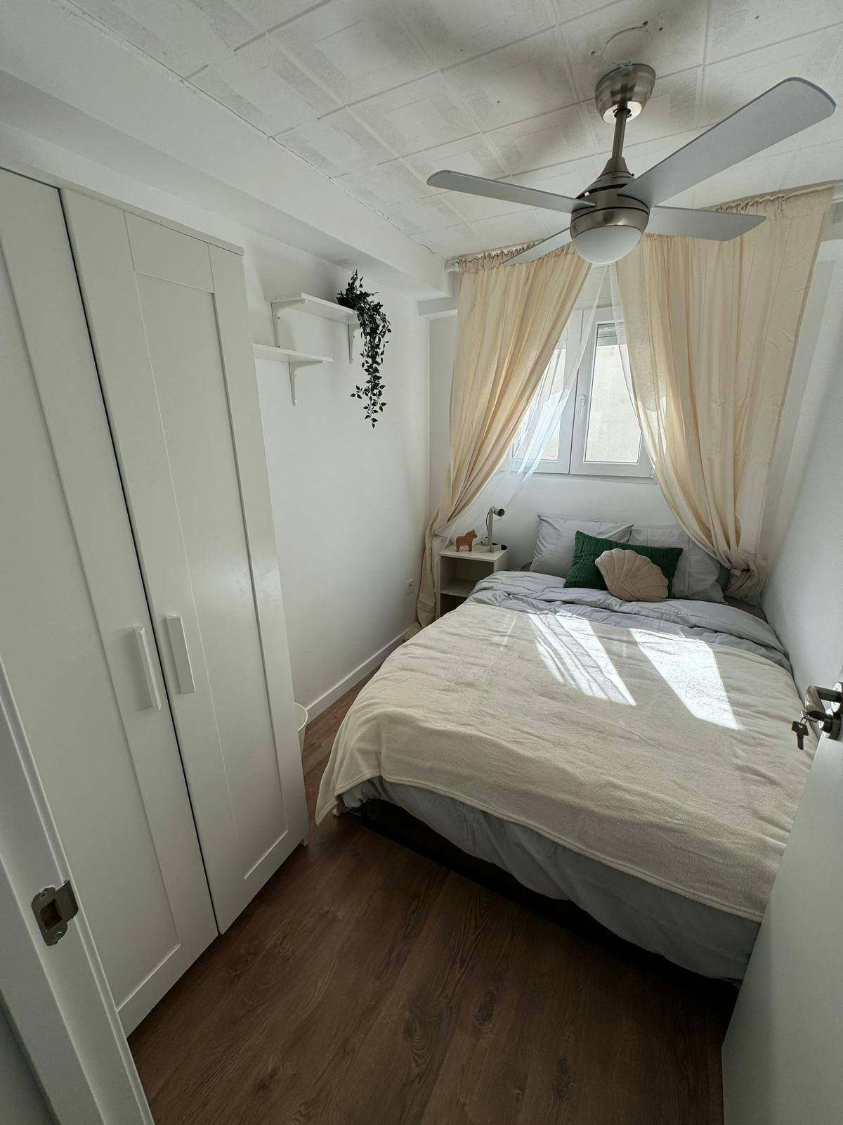 Carrer de les Germanies, Torrent preview