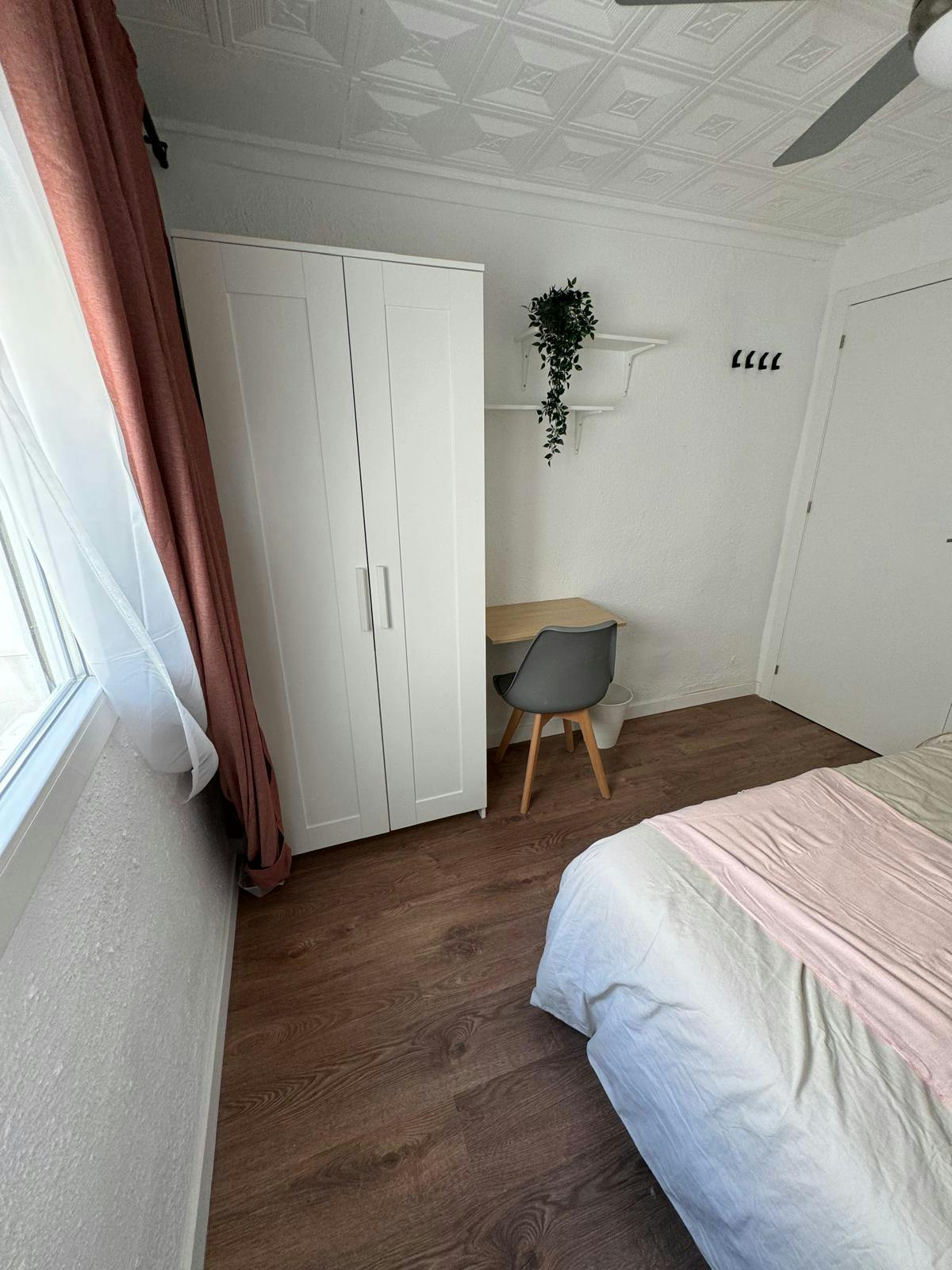 Single room Torrent, 1 bed, 10m² — photo 5