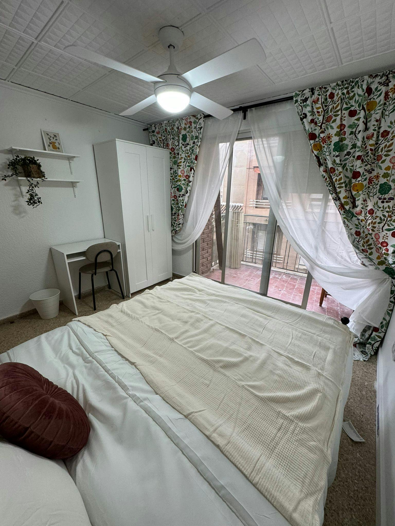 Carrer de Valentín Planells, Torrent preview