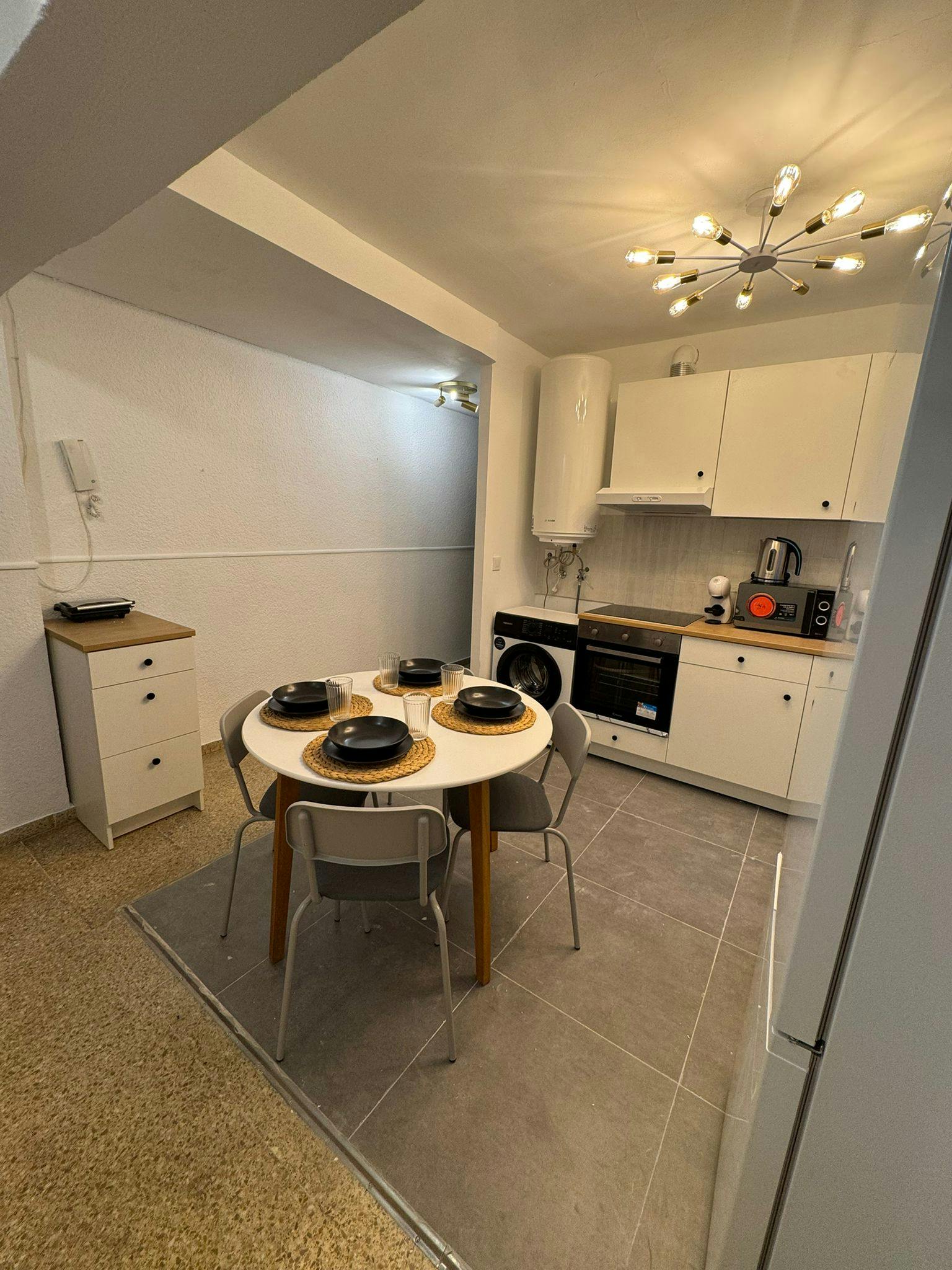 Single room Torrent, 1 bed, 6m² — photo 15