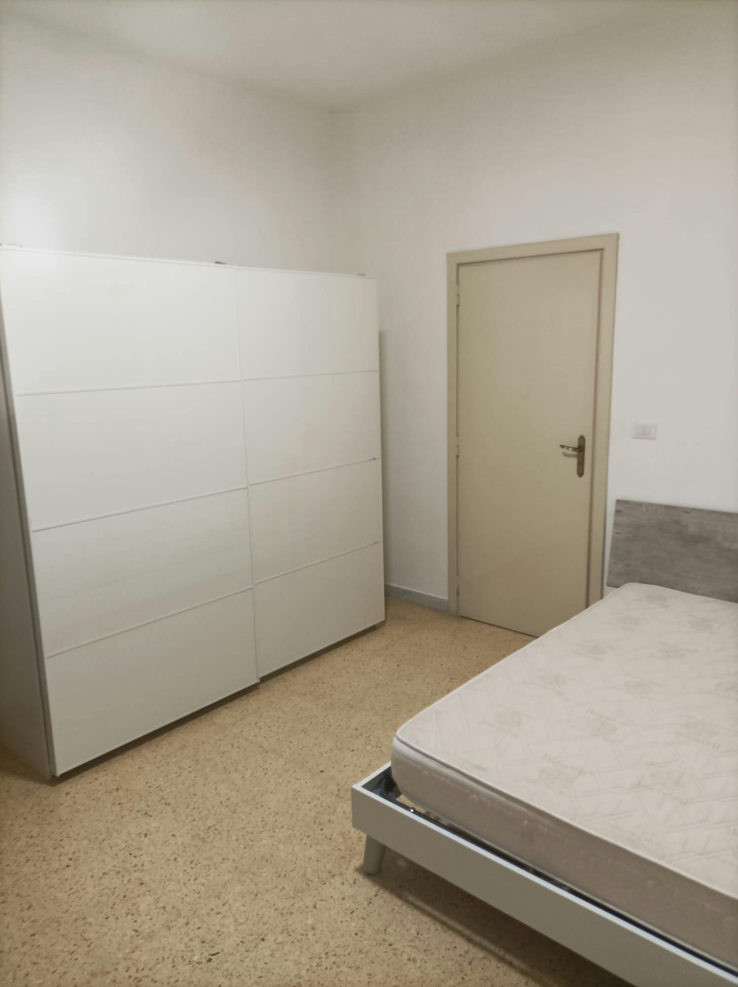 Отдельная комната сдается в аренду за 330 € в месяц в Lecce, Via Luigi Maggiulli