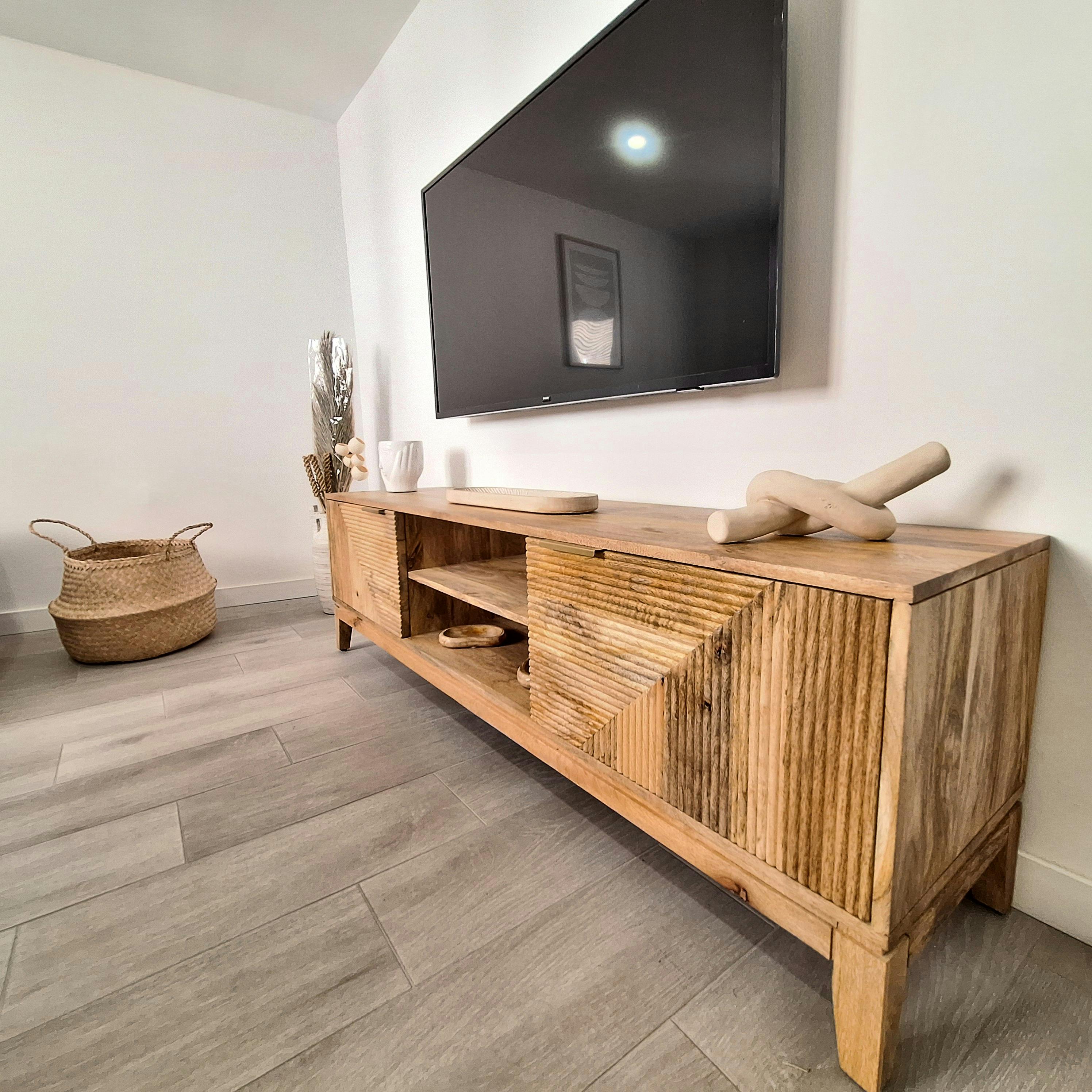 Building for rent for €1,450 per month in Zaragoza, Calle de San Miguel