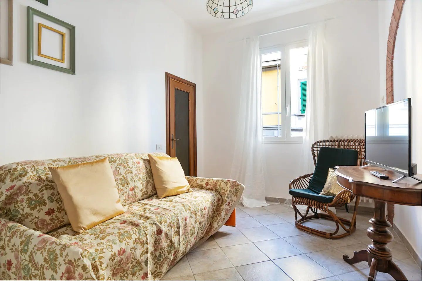 公寓 正在以 €1,100 的月租出租，其位于 Florence, Via Pisana