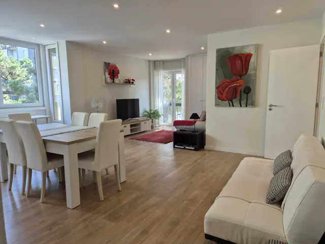 2-Bedroom Apartment in Praça Pedra Verde, Porto room image 1