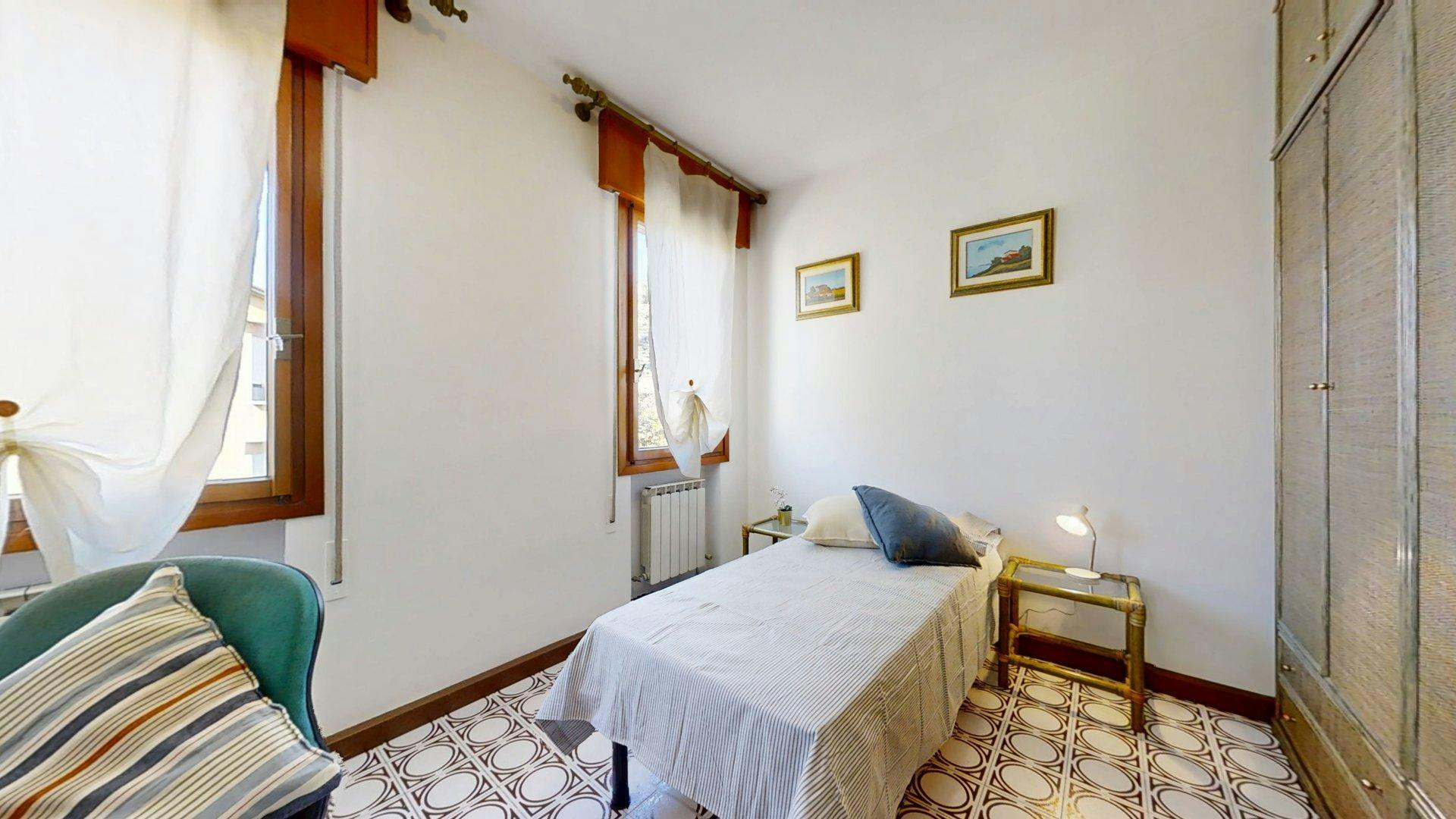 Stanza privata in affitto a 360 € al mese a Noventana, Via Risorgimento