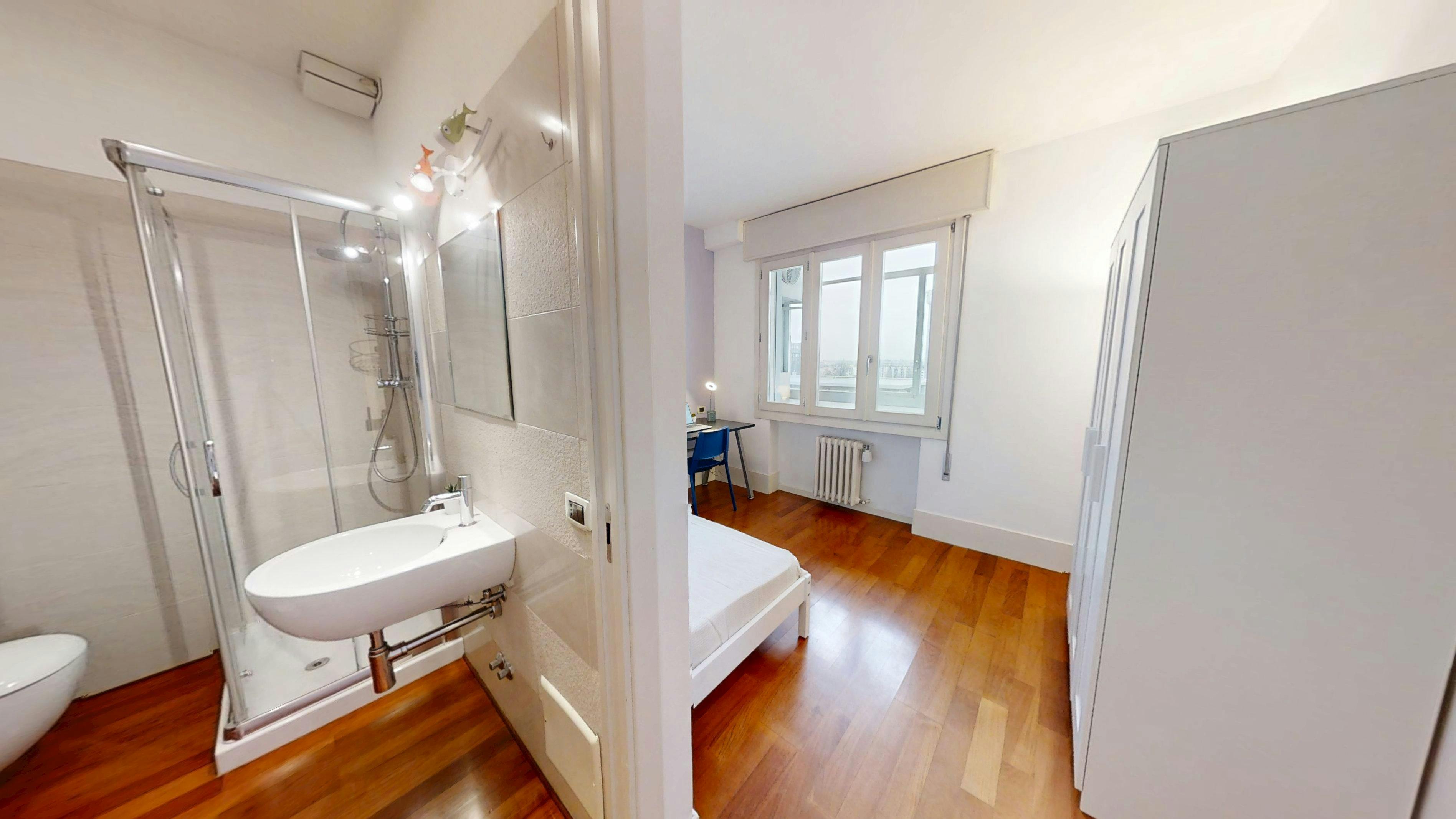 Private room for rent for €680 per month in Padova, Via Enrico degli Scrovegni