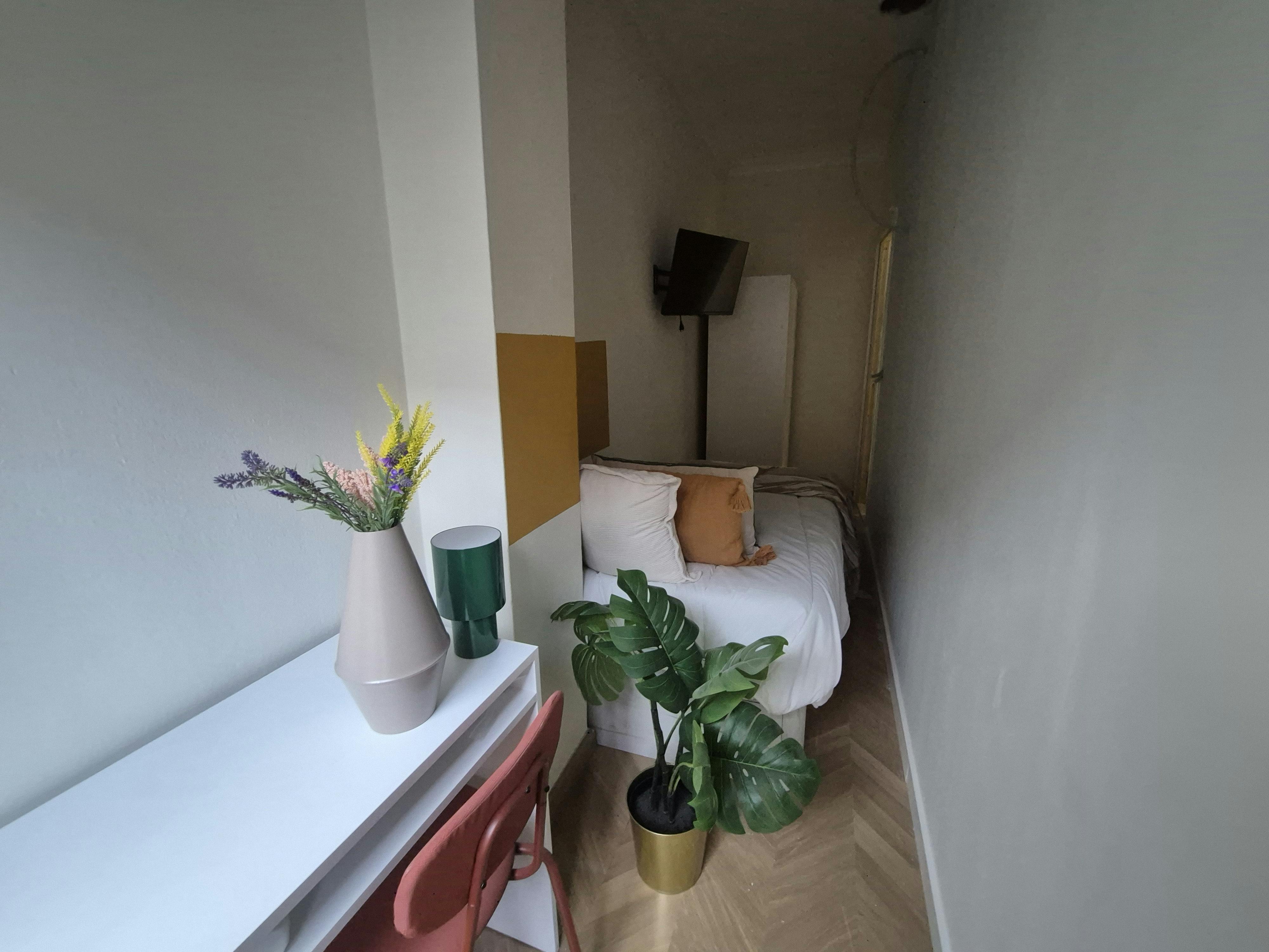 Single room Barcelona, 1 bed, 9m² — photo 6