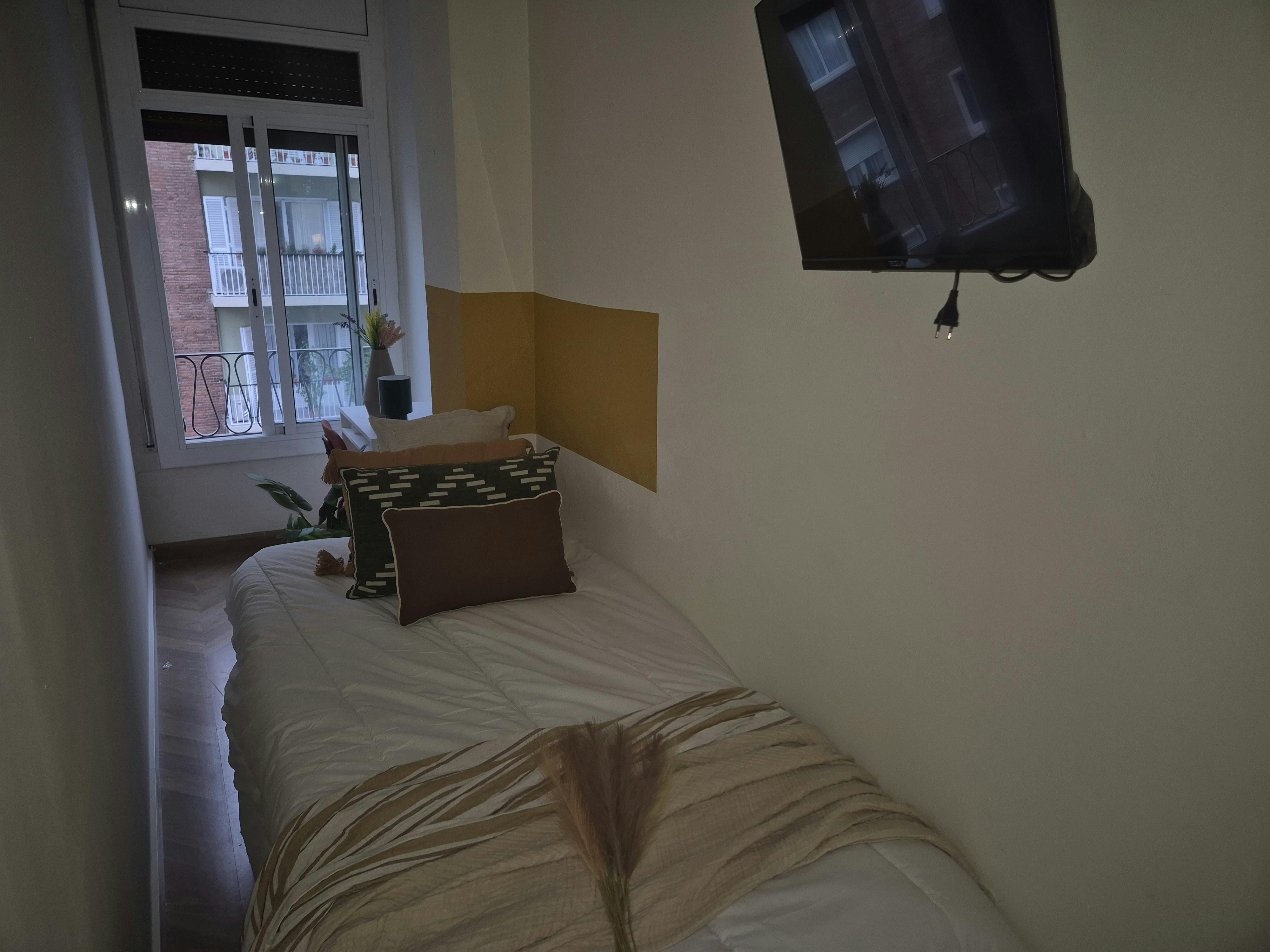 Single room Barcelona, 1 bed, 9m² — photo 4