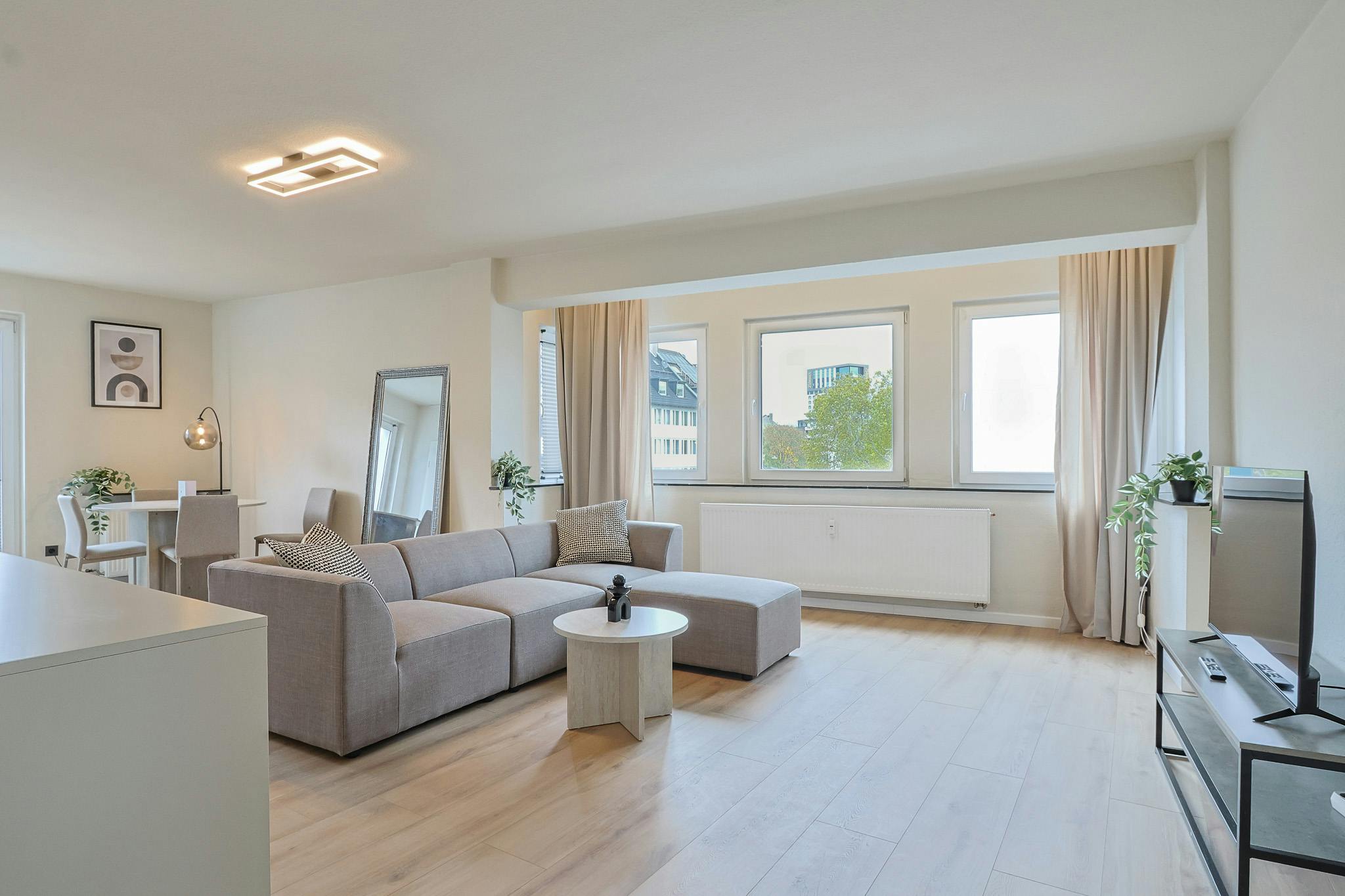 Kölner Straße, Düsseldorf preview