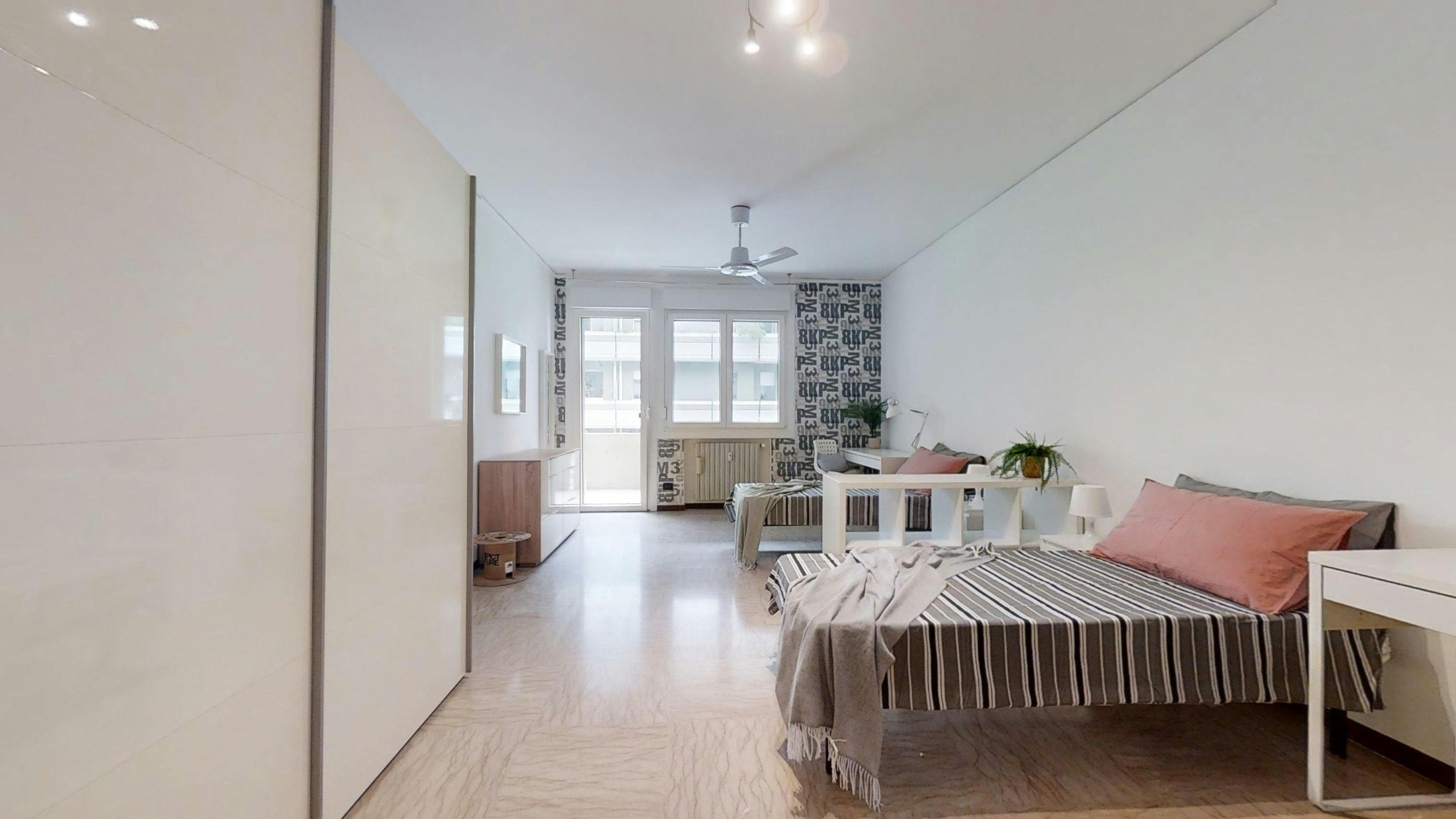 Private room for rent for €550 per month in Padova, Via Luigi Pellizzo