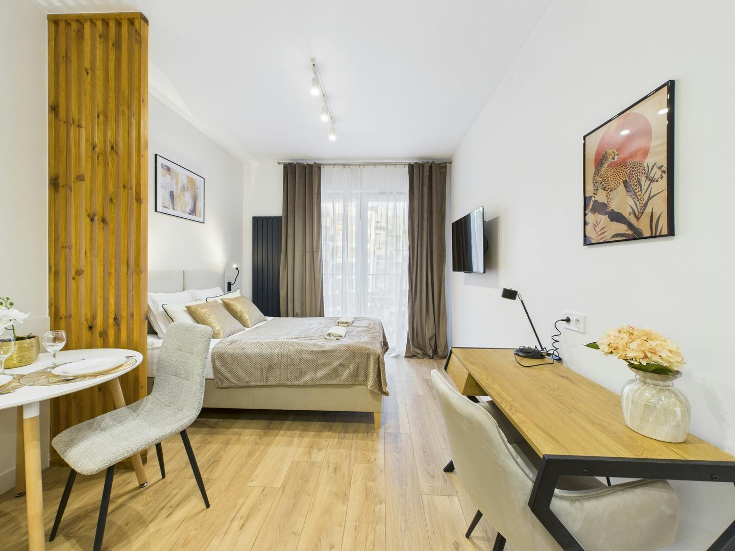 Kawalerka do wynajęcia za 973 € miesięcznie w mieście Warsaw, Marywilska