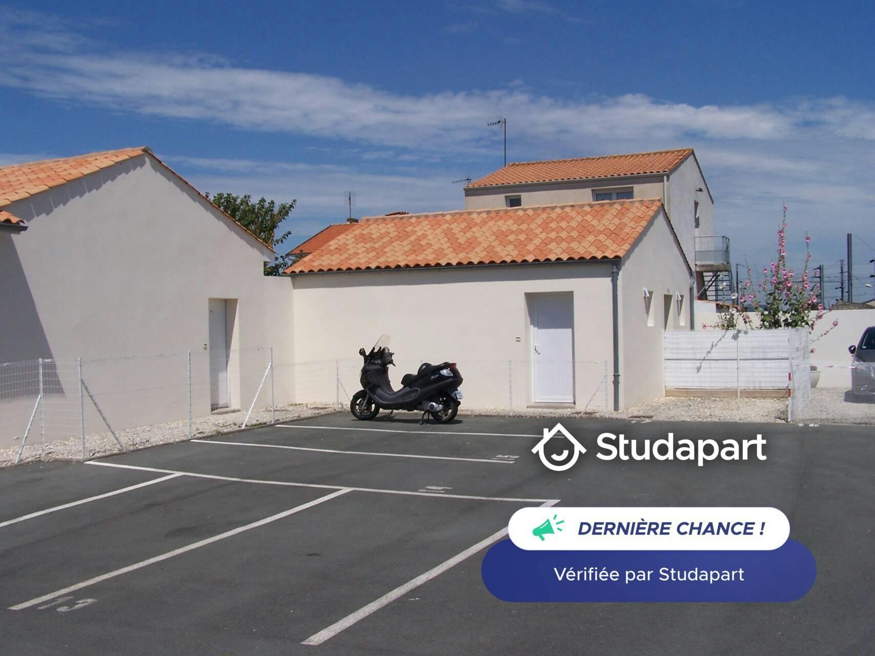 Apartment for rent on Rue de Coureilles, La Rochelle