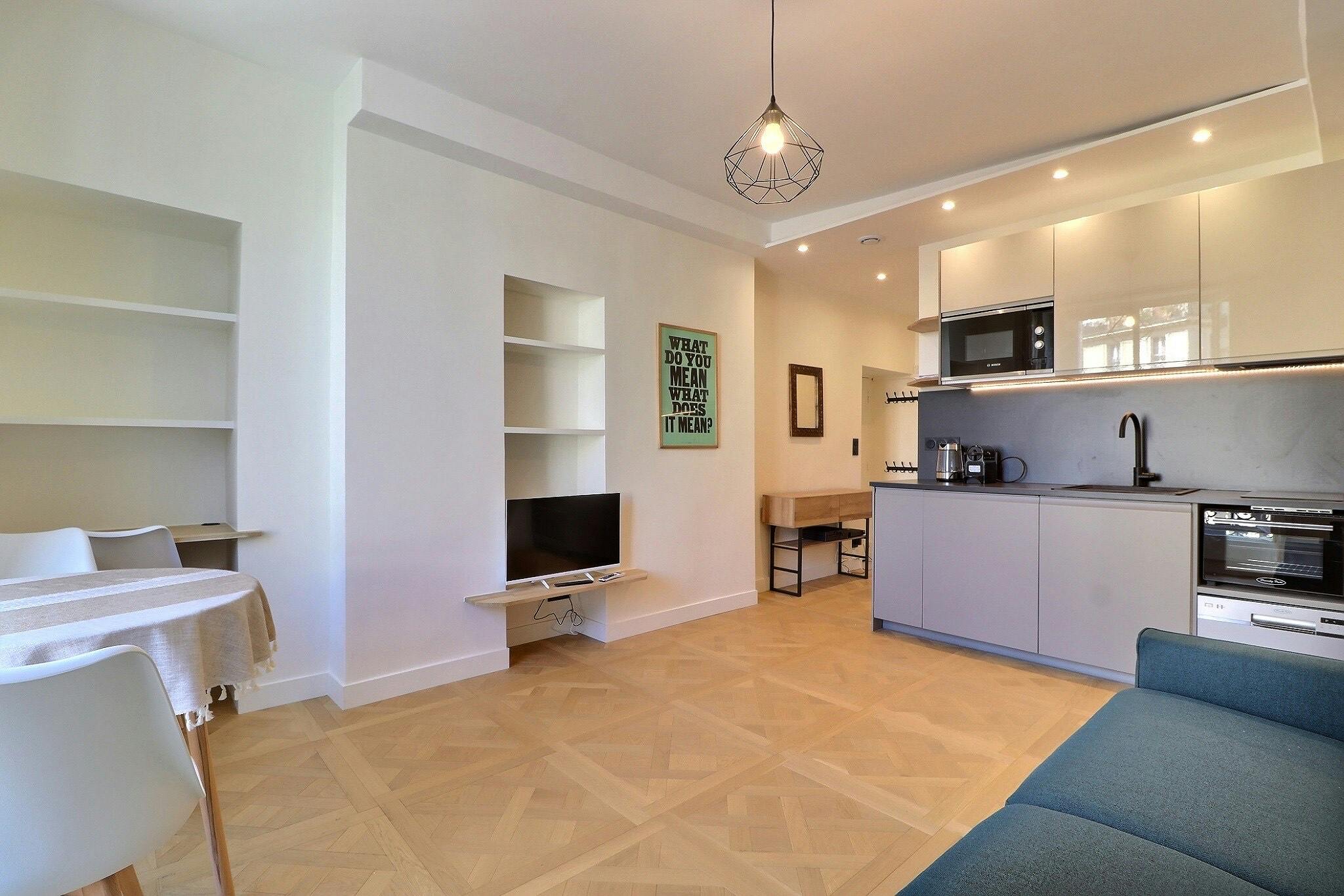 Rue Edouard Quenu, Paris preview