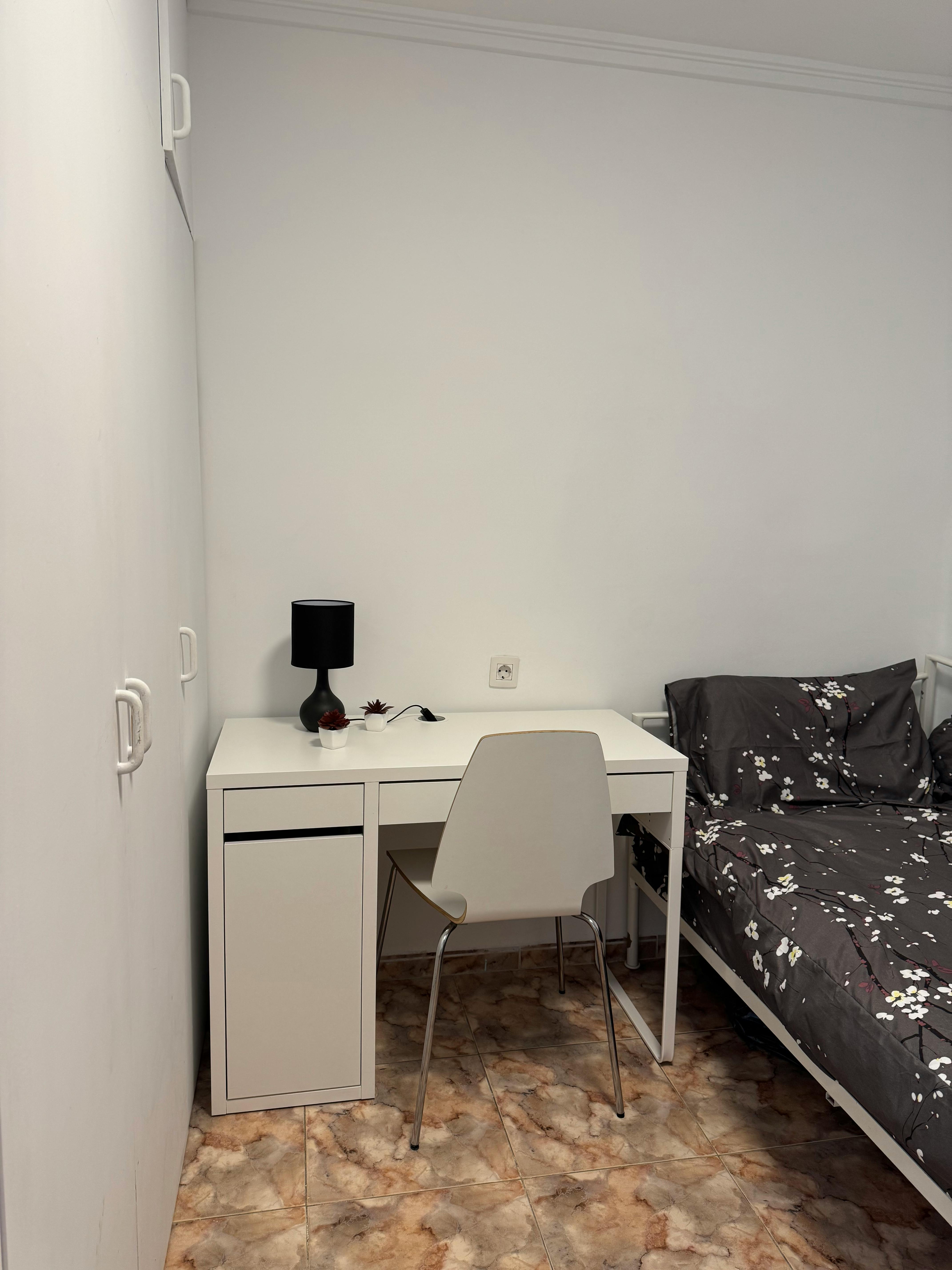 Single room Valencia, 1 bed, 9m² — photo 7