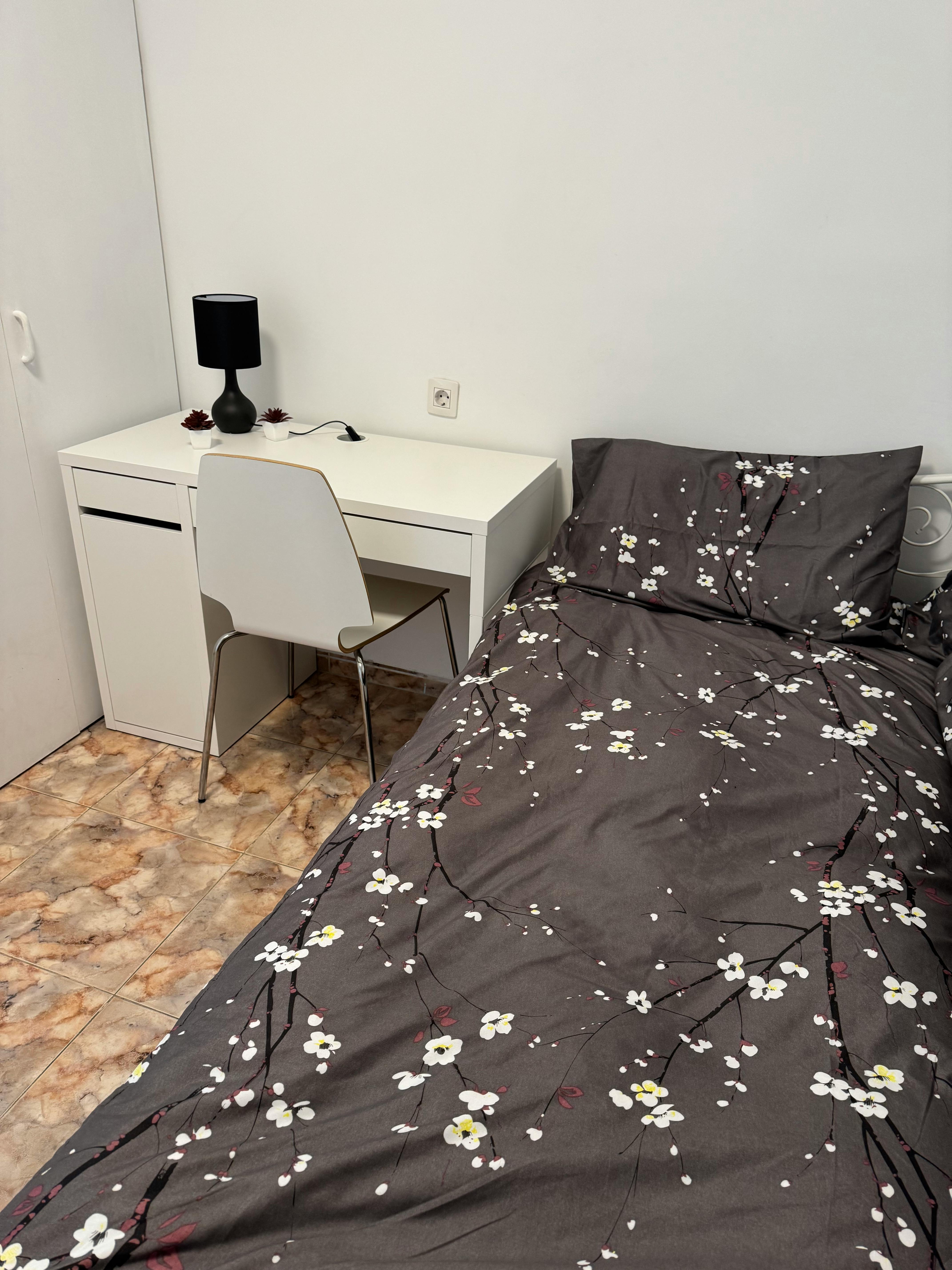 Single room Valencia, 1 bed, 9m² — photo 9