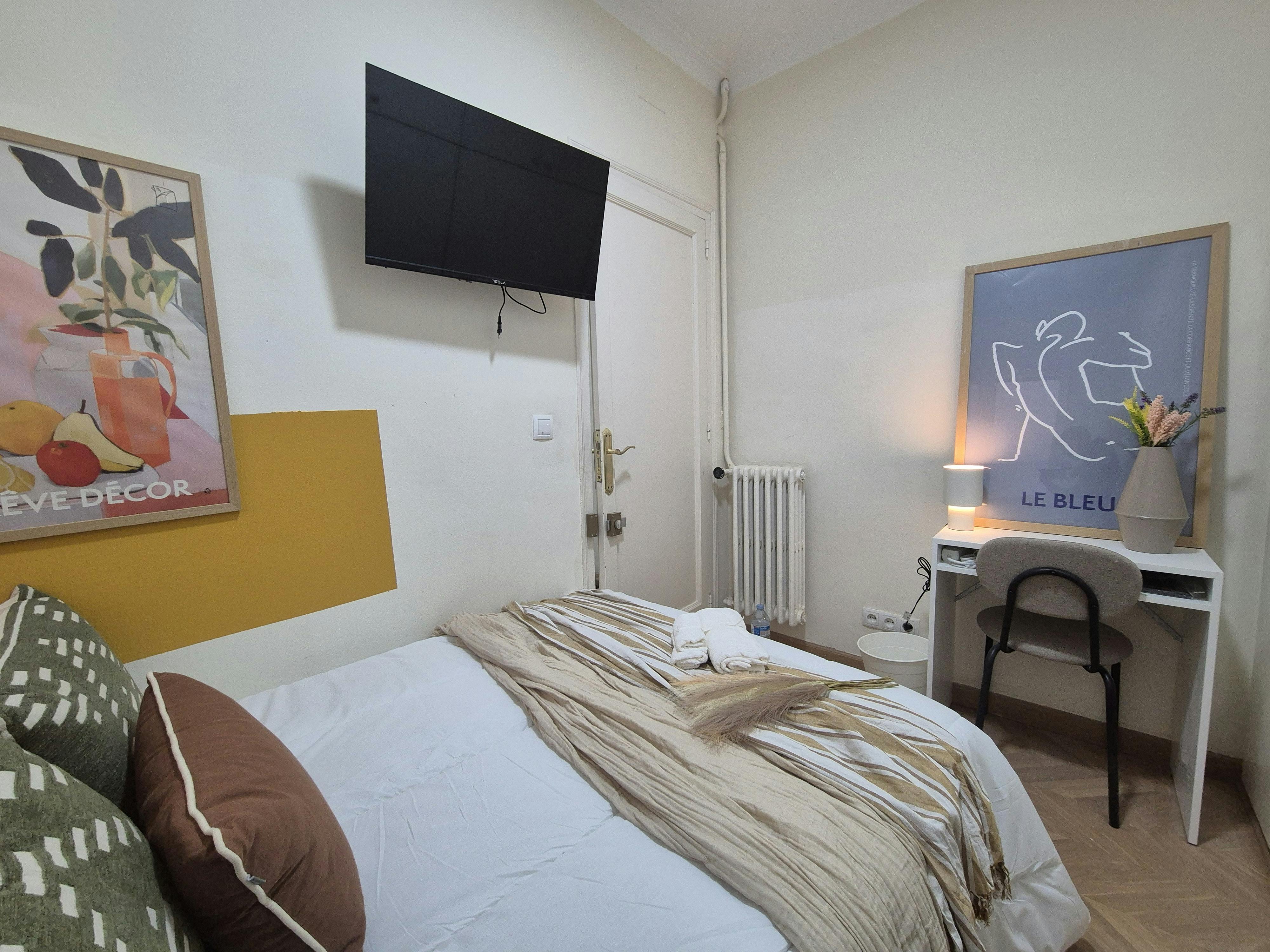 Single room Barcelona, 1 bed, 9m² — photo 1