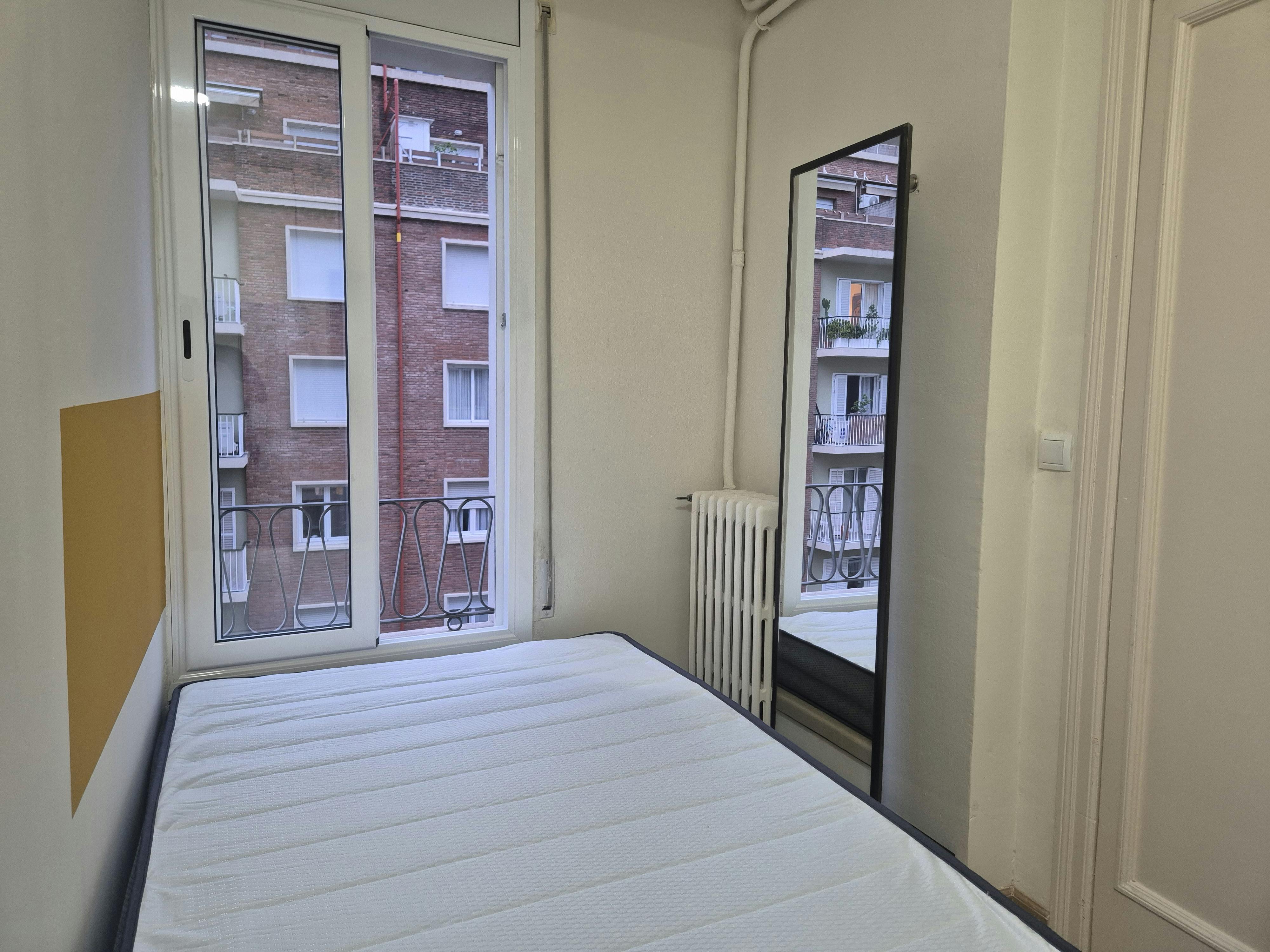 Single room Barcelona, 1 bed, 12m² — photo 2