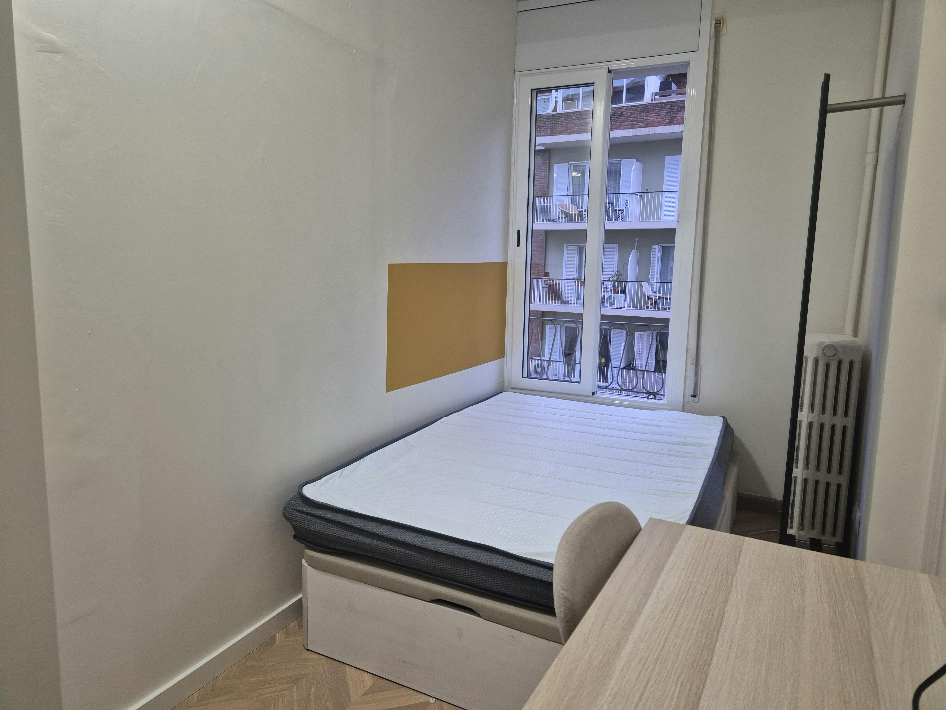 Single room Barcelona, 1 bed, 12m² — photo 4