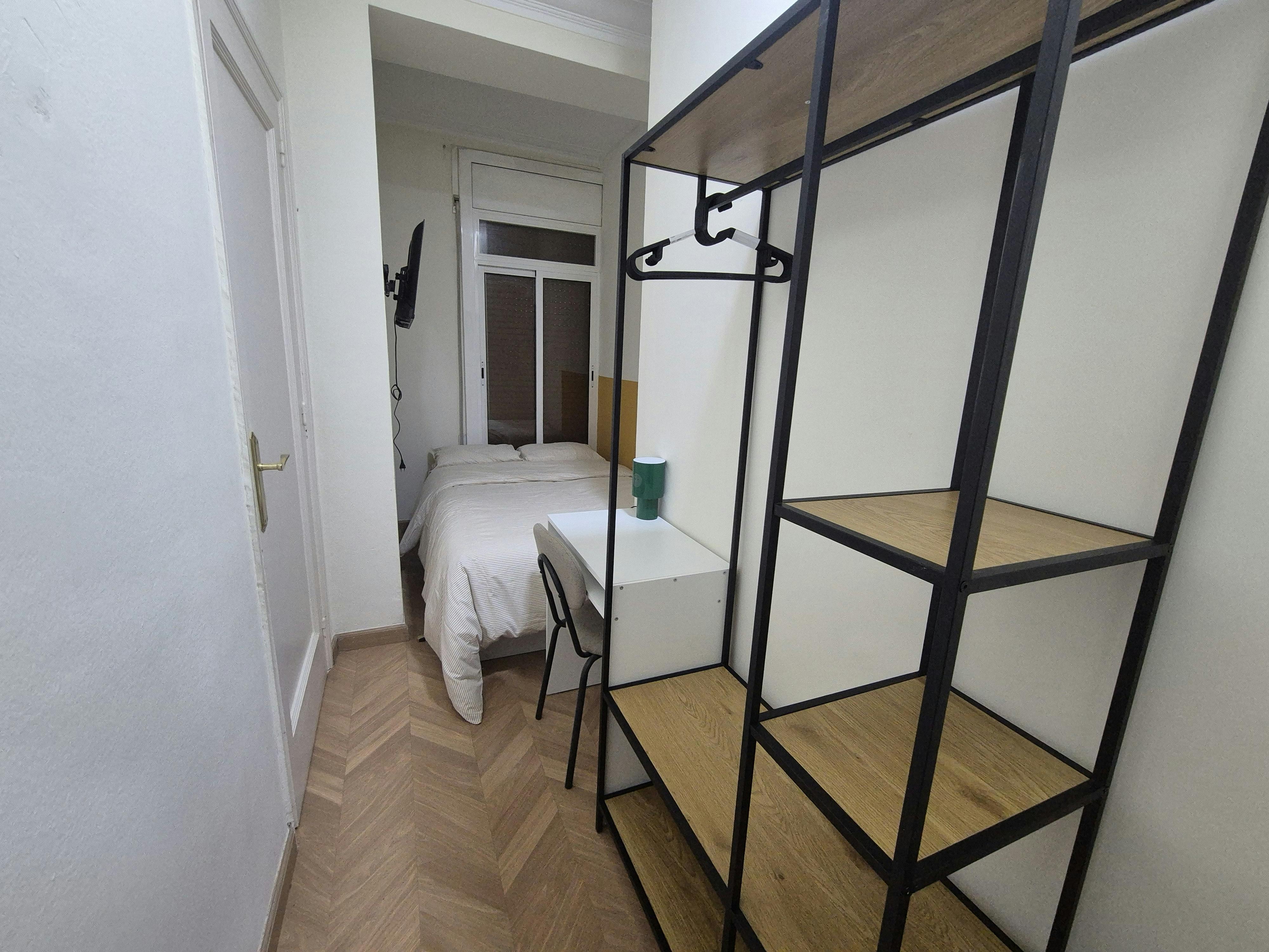 Single room Barcelona, 1 bed, 9m² — photo 3