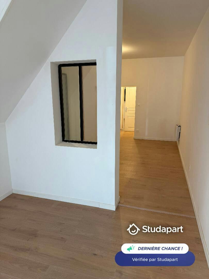 Apartment for rent for €510 per month in Charleville-Mézières, Avenue d'Arches