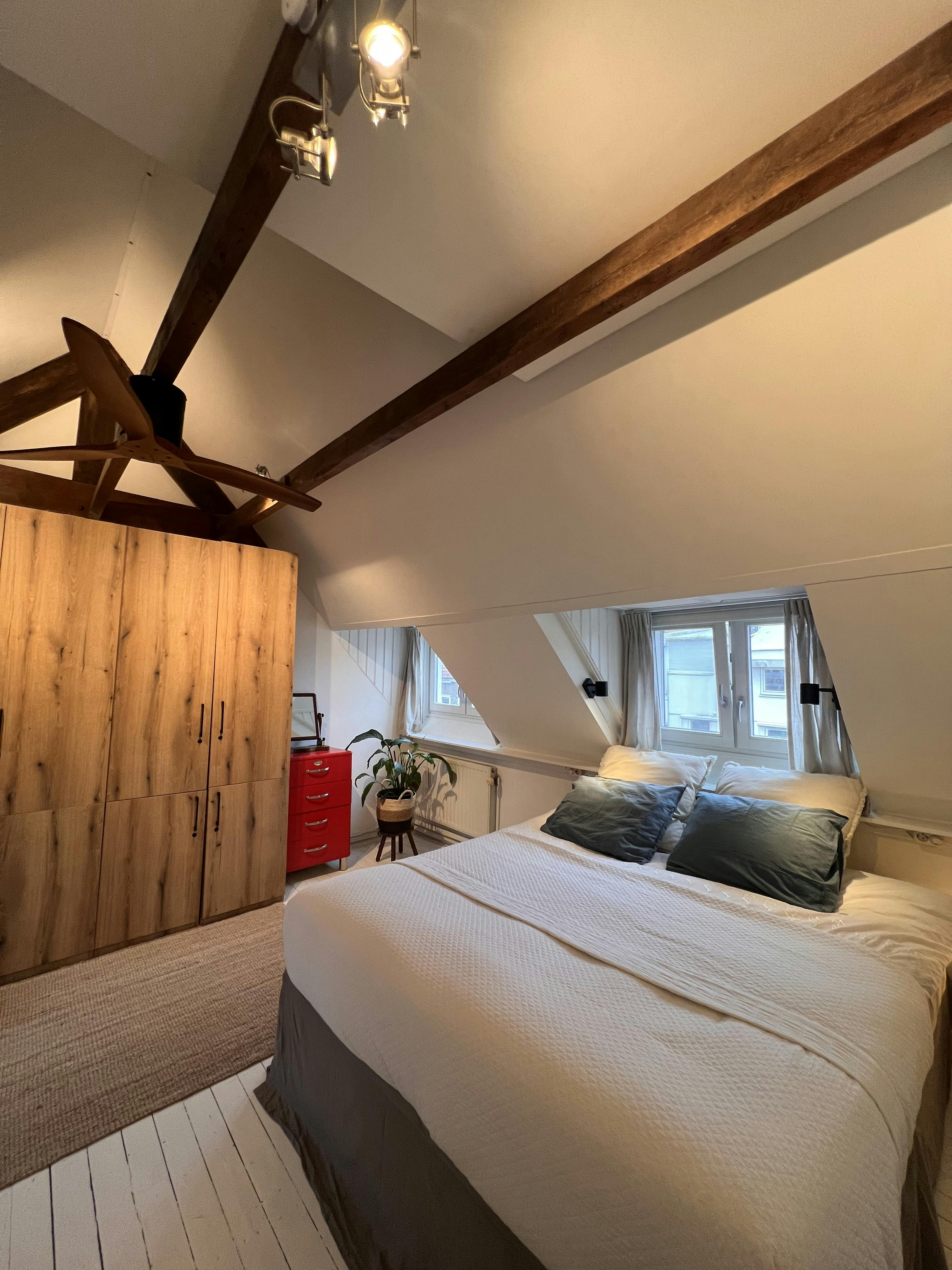 Haus zu mieten für 1.550 € pro Monat in Rotterdam, Begoniastraat