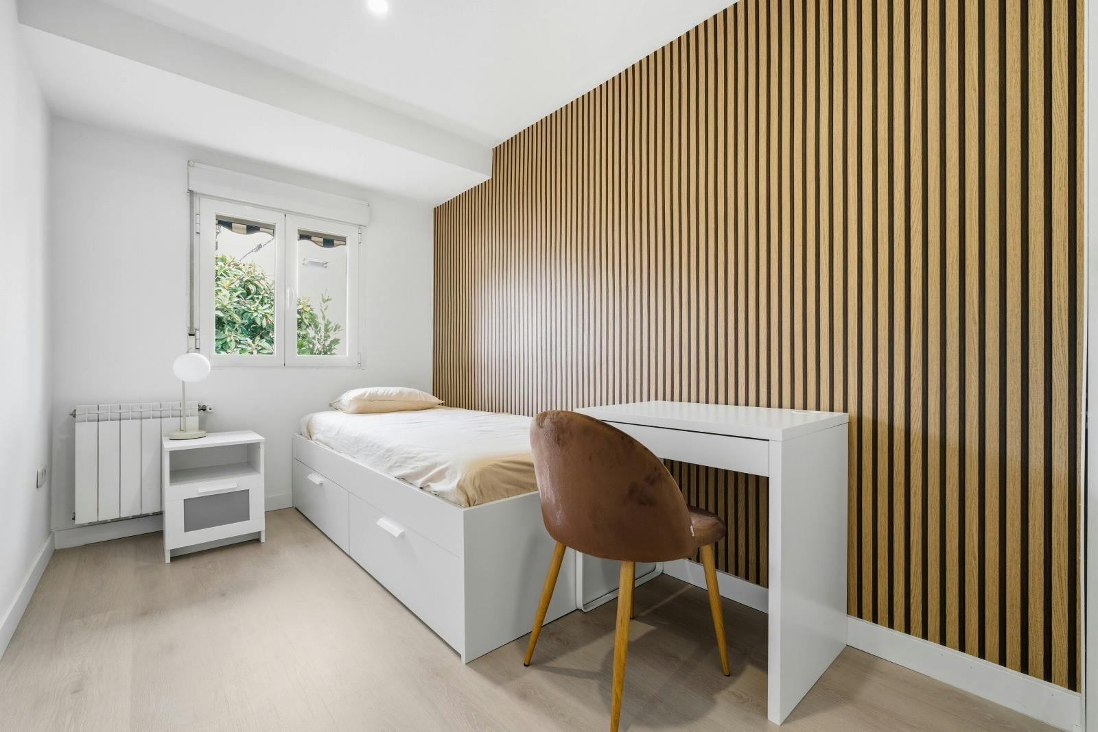 Private room for rent for €550 per month in Madrid, Calle de Mataró