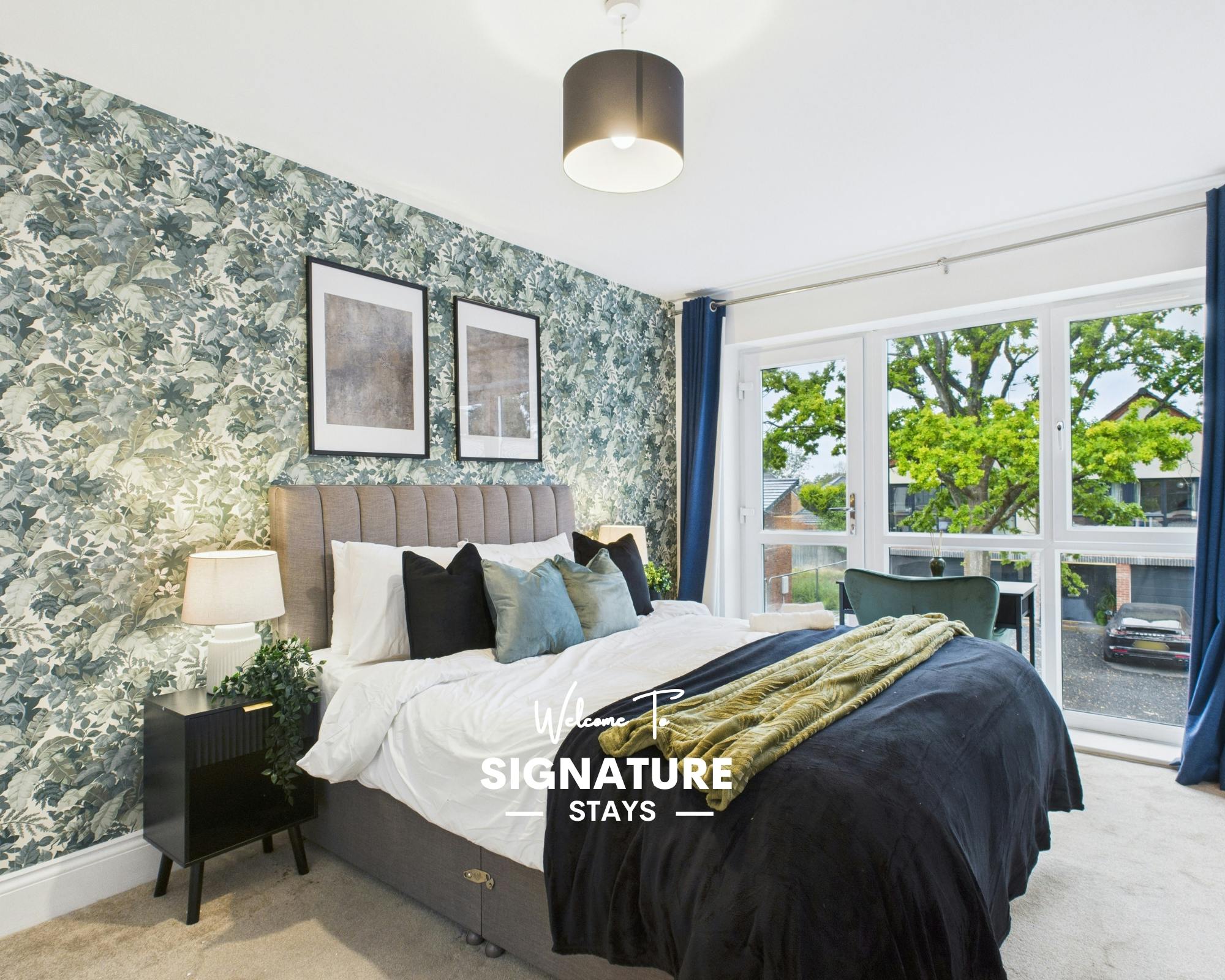 House for rent for £3,100 per month in Wychbold, Saxon Way