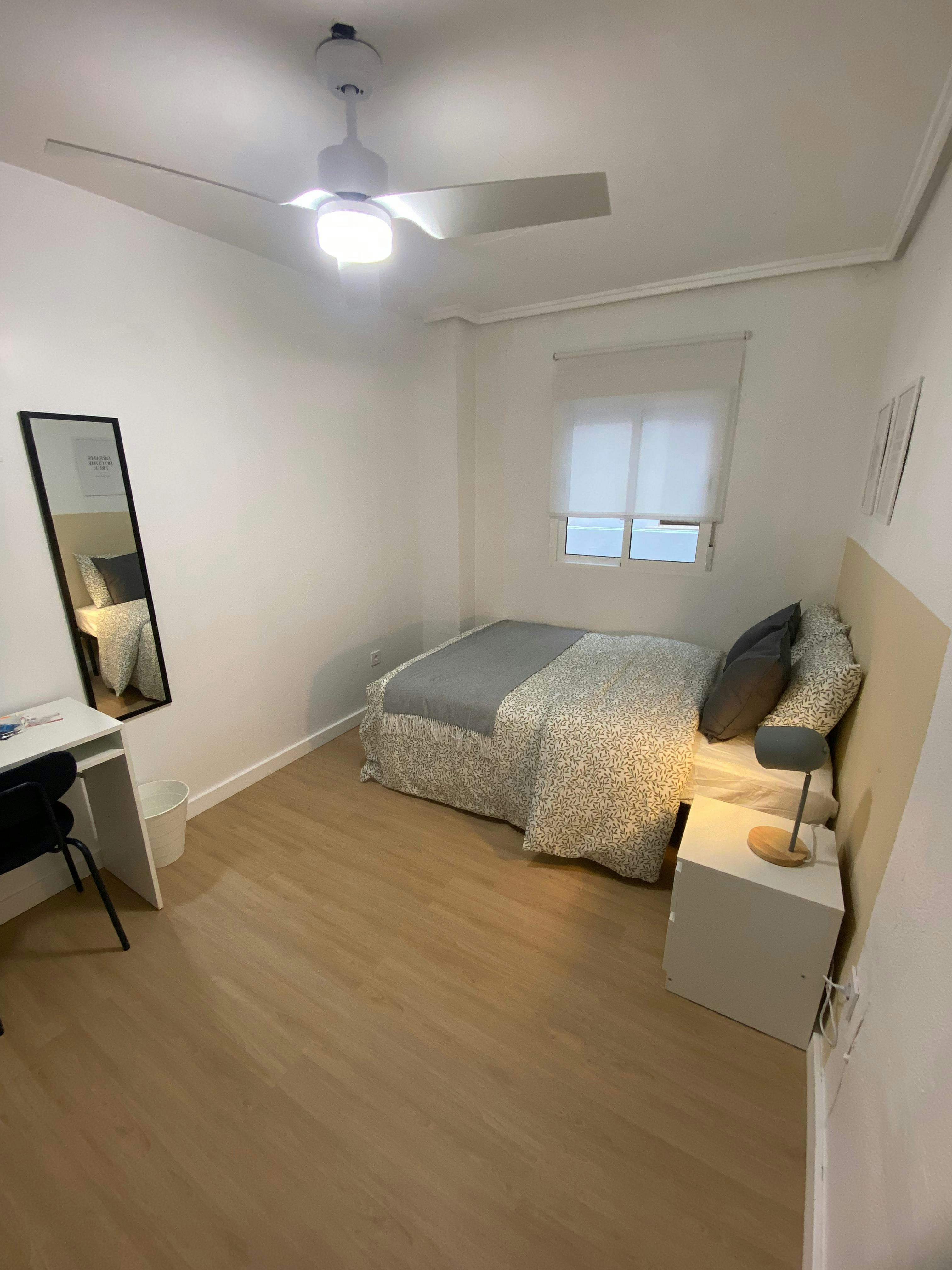 Double room Paterna, 1 bed, 7m² — photo 8