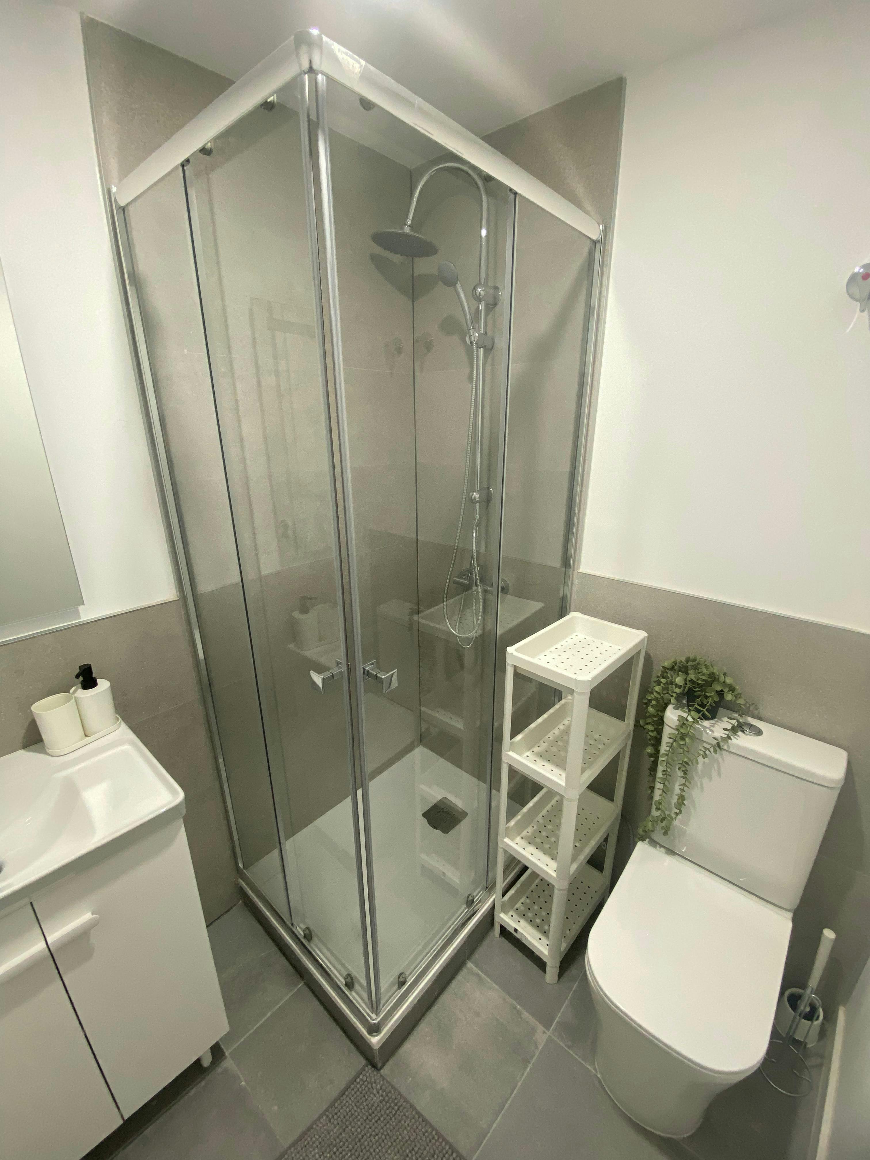 Double room Paterna, 1 bed, 10m² — photo 6